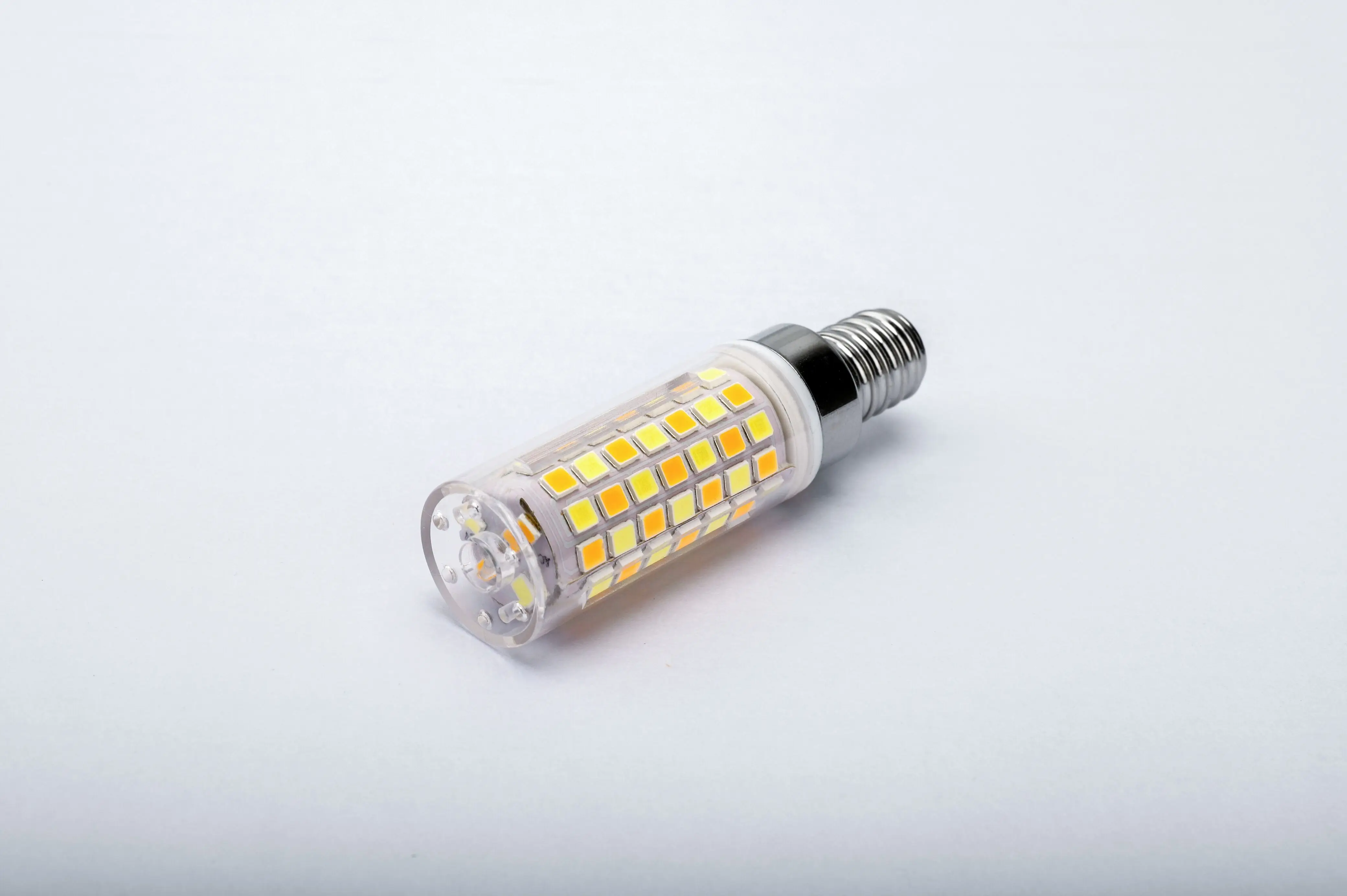 I-SFG  E12  4W 5W no flicker led bulb 2835SMD corn light products Ceramic+PC  AC120V  650lm ETL