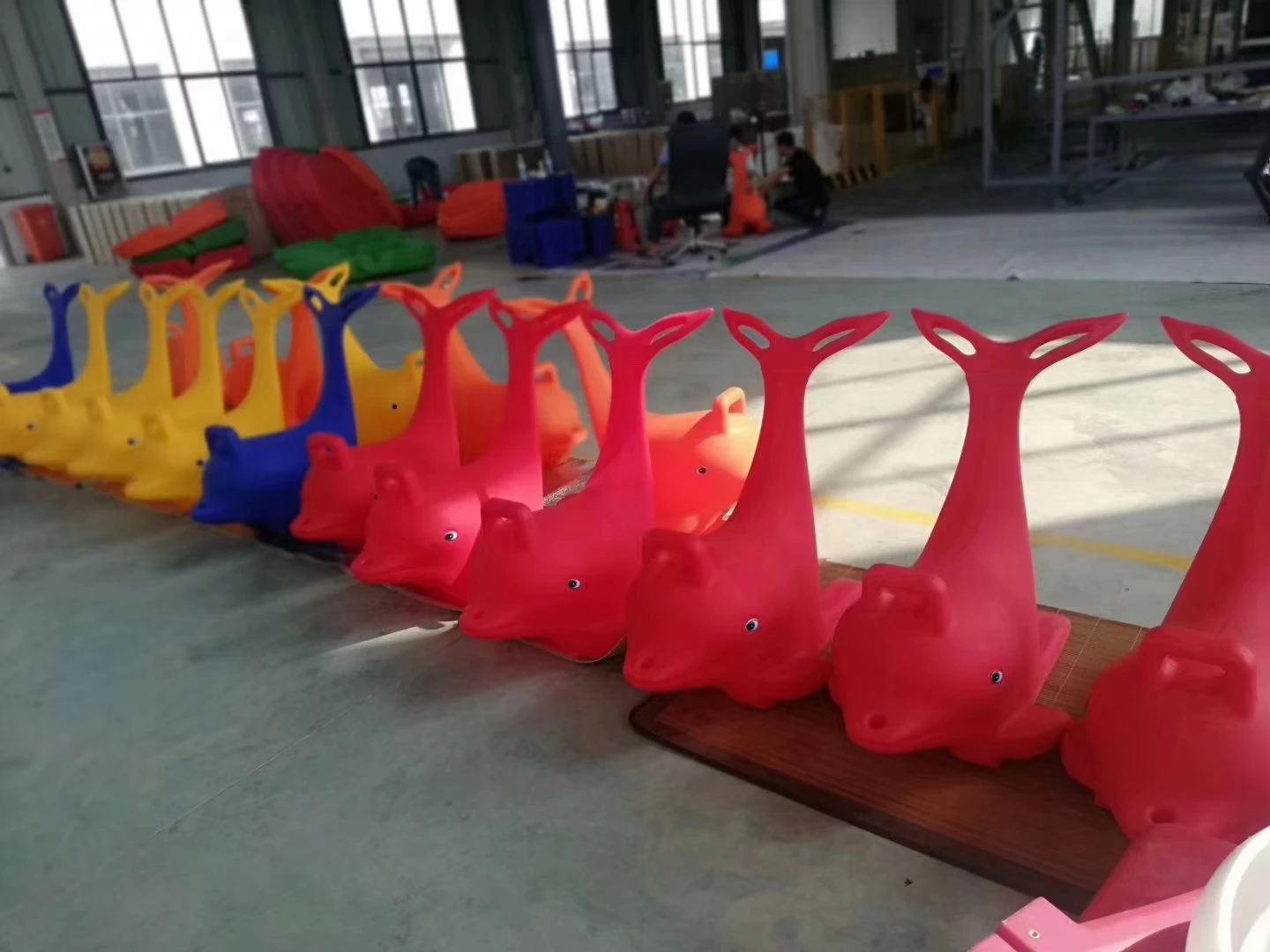 Wholesale durable wear-proof cold resistant LLDPE material ice Skating aids ice skates walker helper