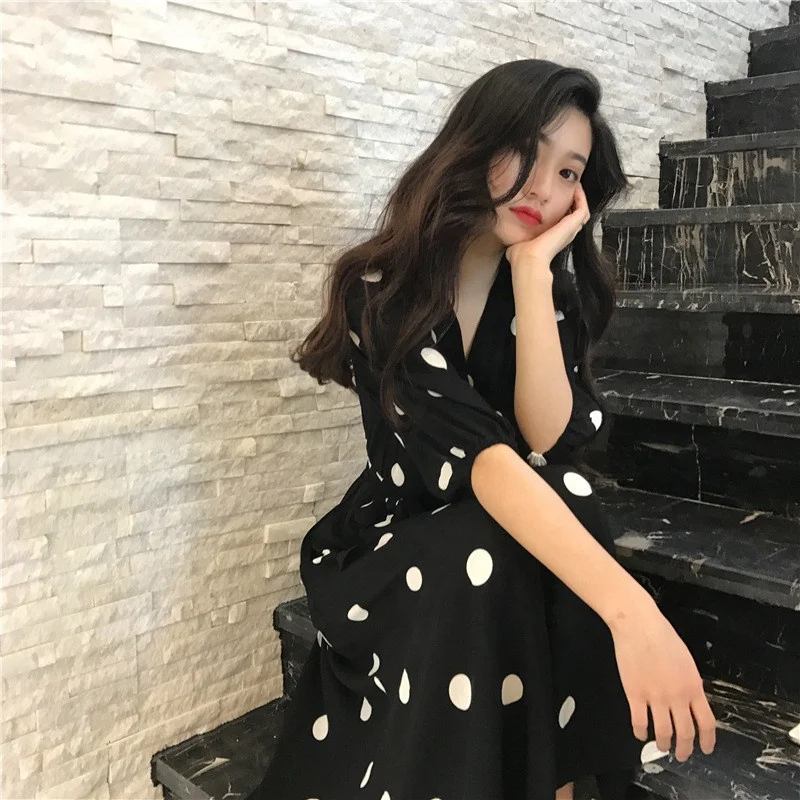 Black wave point chiffon dress female spring and summer new waist was thin temperament V-neck long skirt