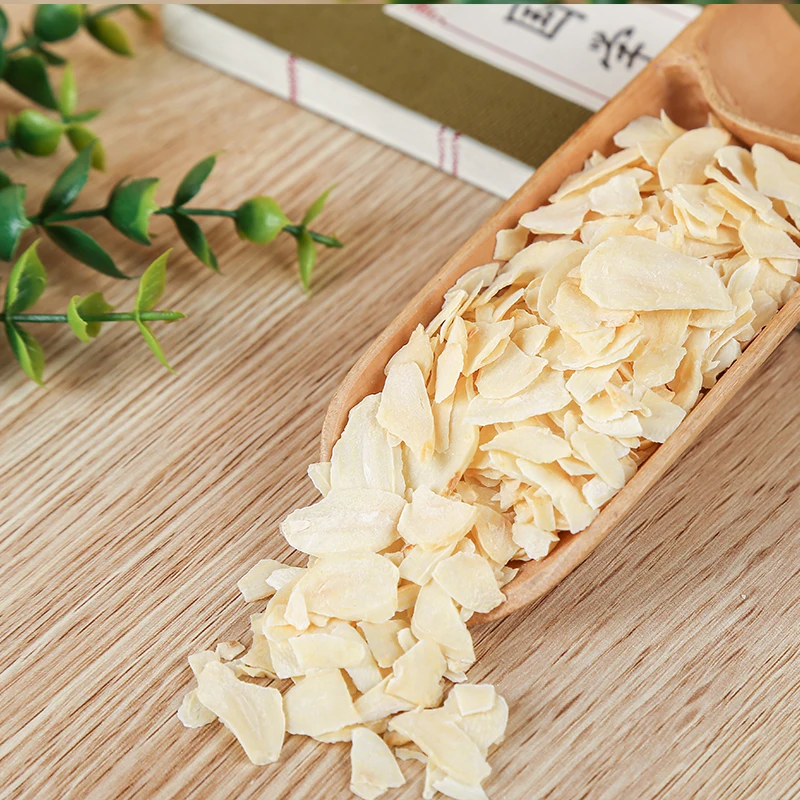 High Quality Dehydrated White Garlic Flakes Garlic Flakes Dried Garlic Chip for Sale in China