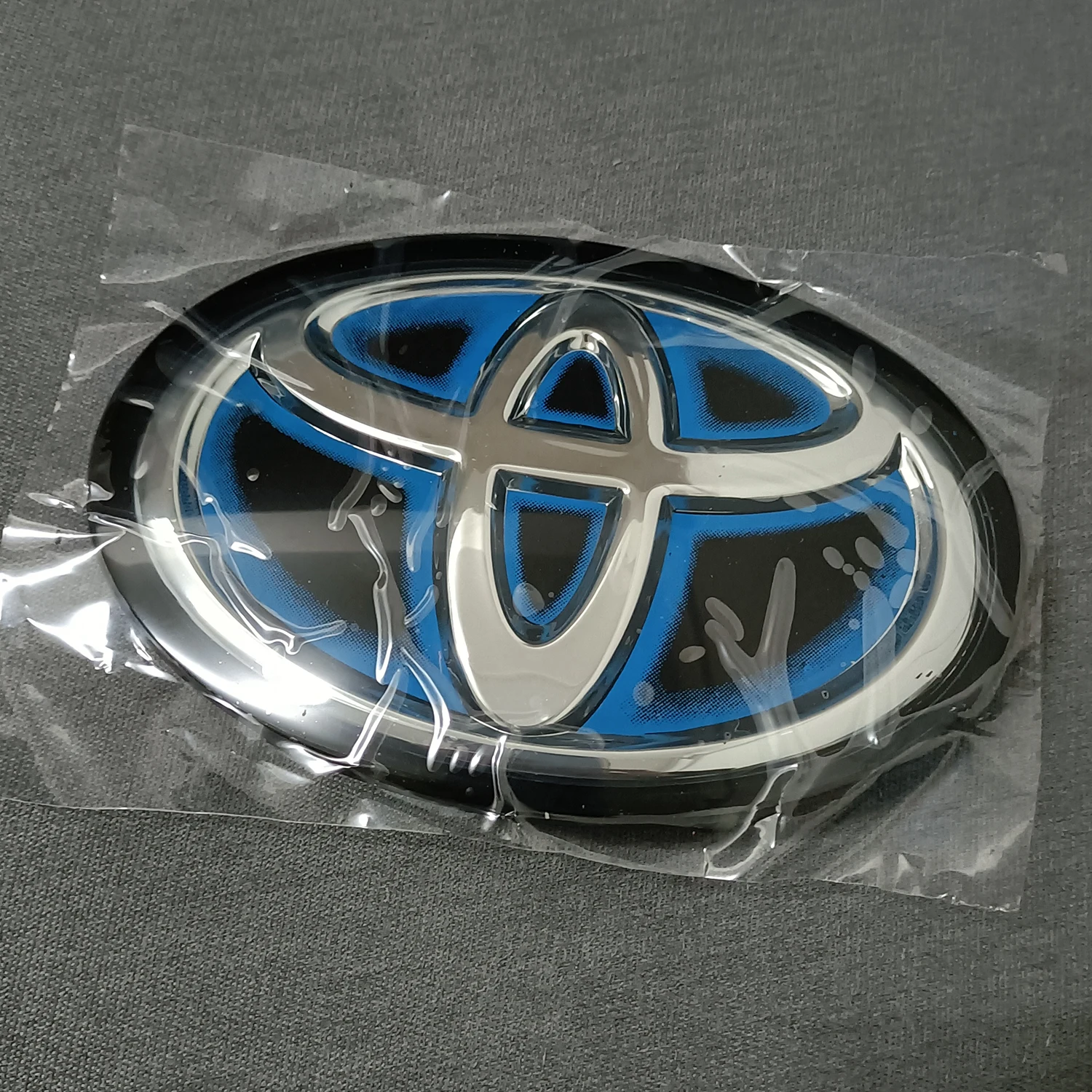 Hybrid  Emblem applicable to TOYOTA  Avalon, Rav4 2015-18 Highlander ,Corolla 2016-19   53141-42020  53141-47030