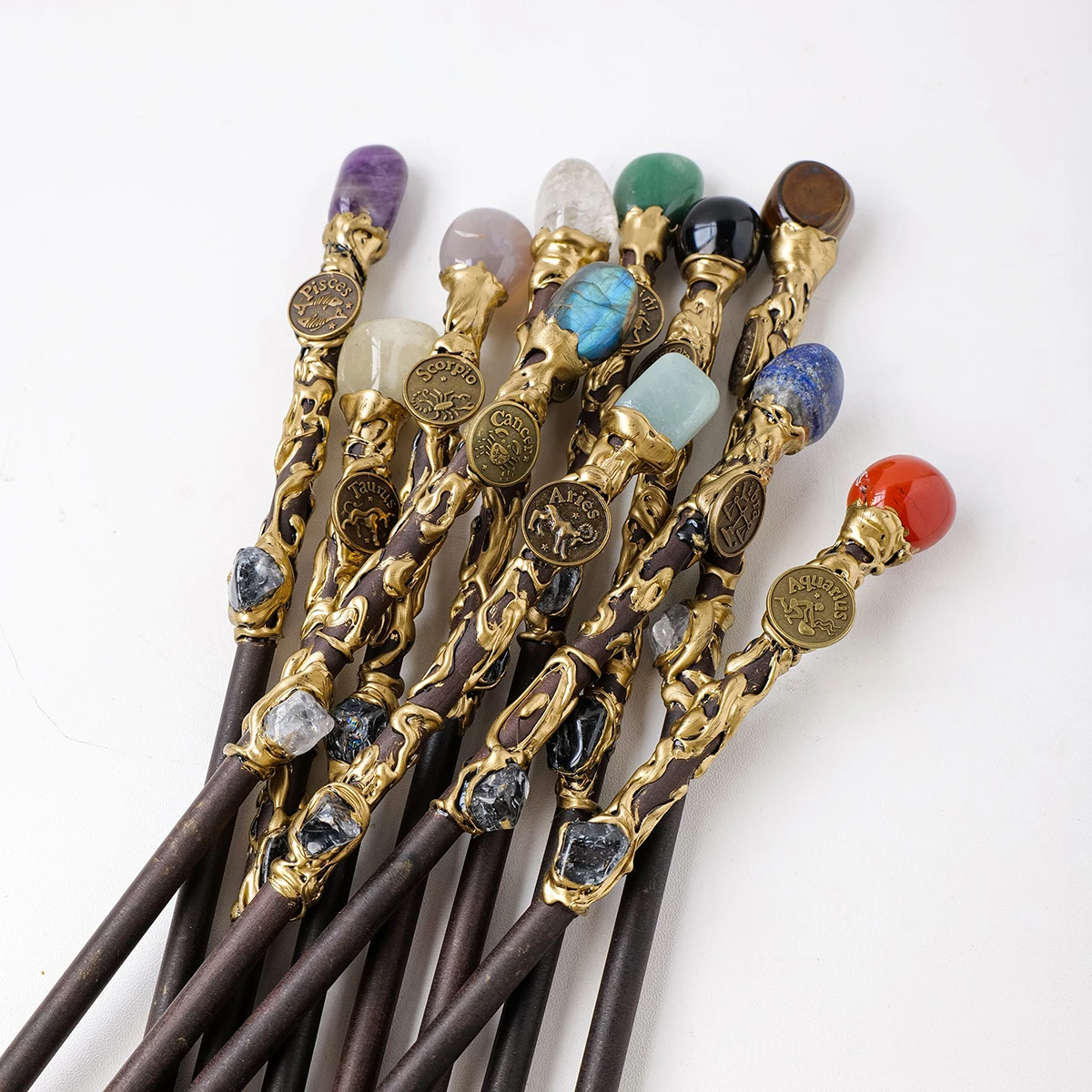 Wholesale natural crystal healing stone amethyst twelve constellations sceptre carved handmade crystal sceptre for gifts