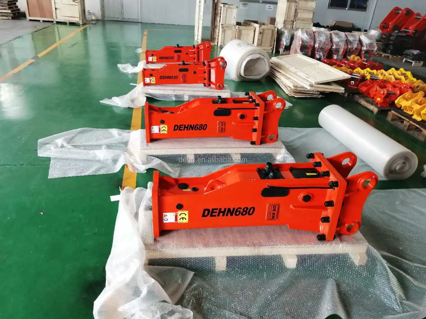 Гидравлический молоток для бетономешка DEHN680 с долотом 68 мм