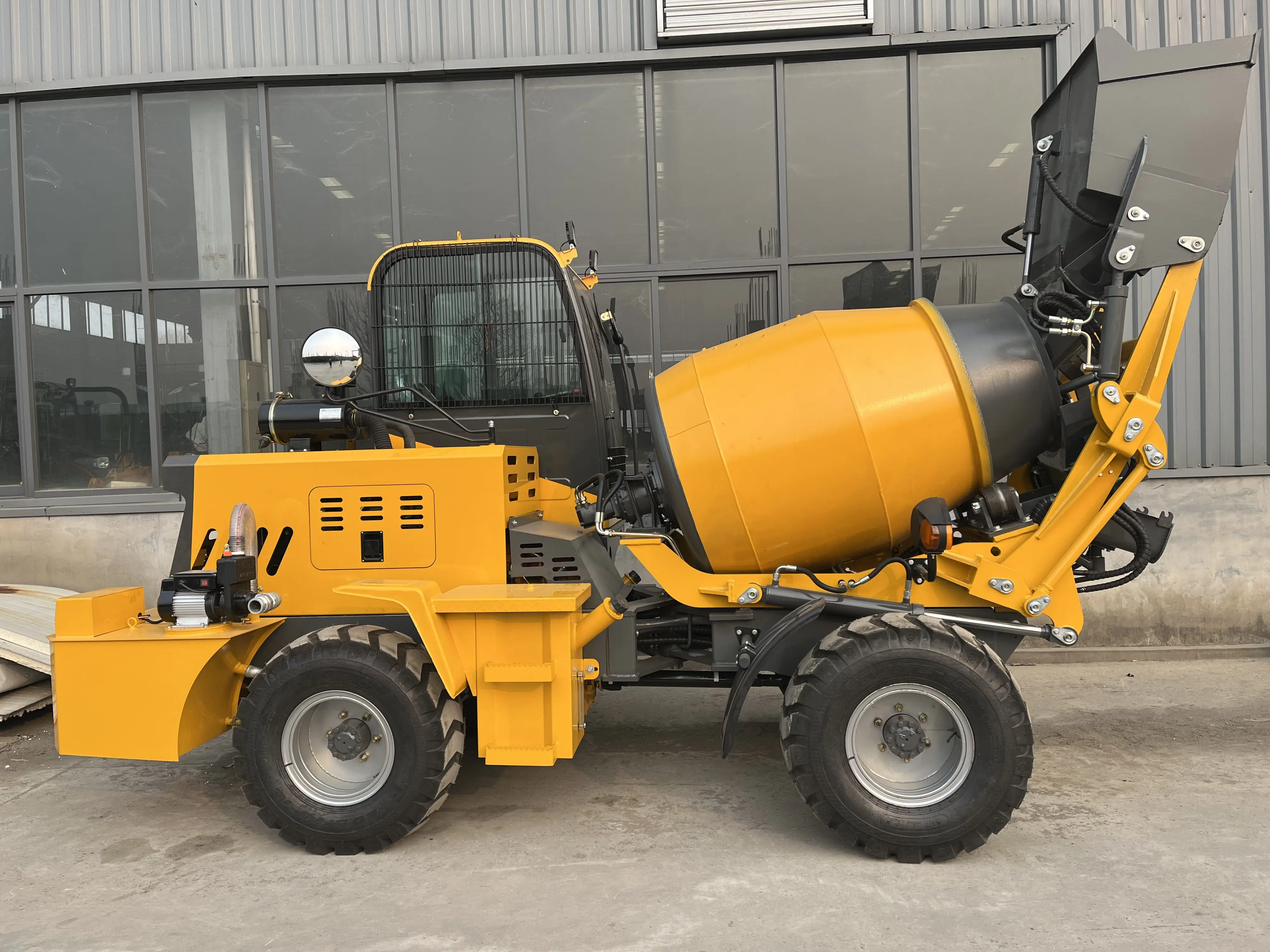 self loading concrete mixer 1.0cbm 3 unit in 40HQ container