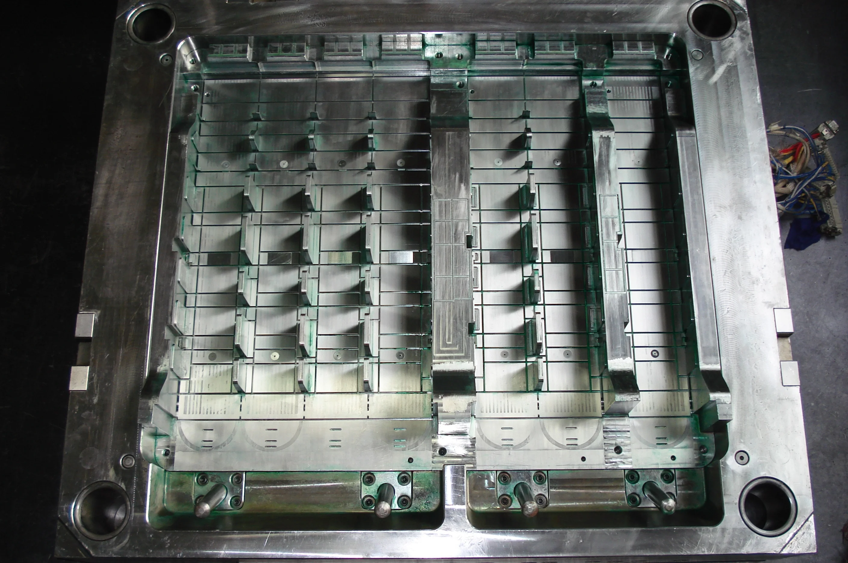 Manufacturer Custom Plastic Mold Making ABS Injection Molding ABS PVC PA PP Rubber POM Injection Mould Parts Injection Mold