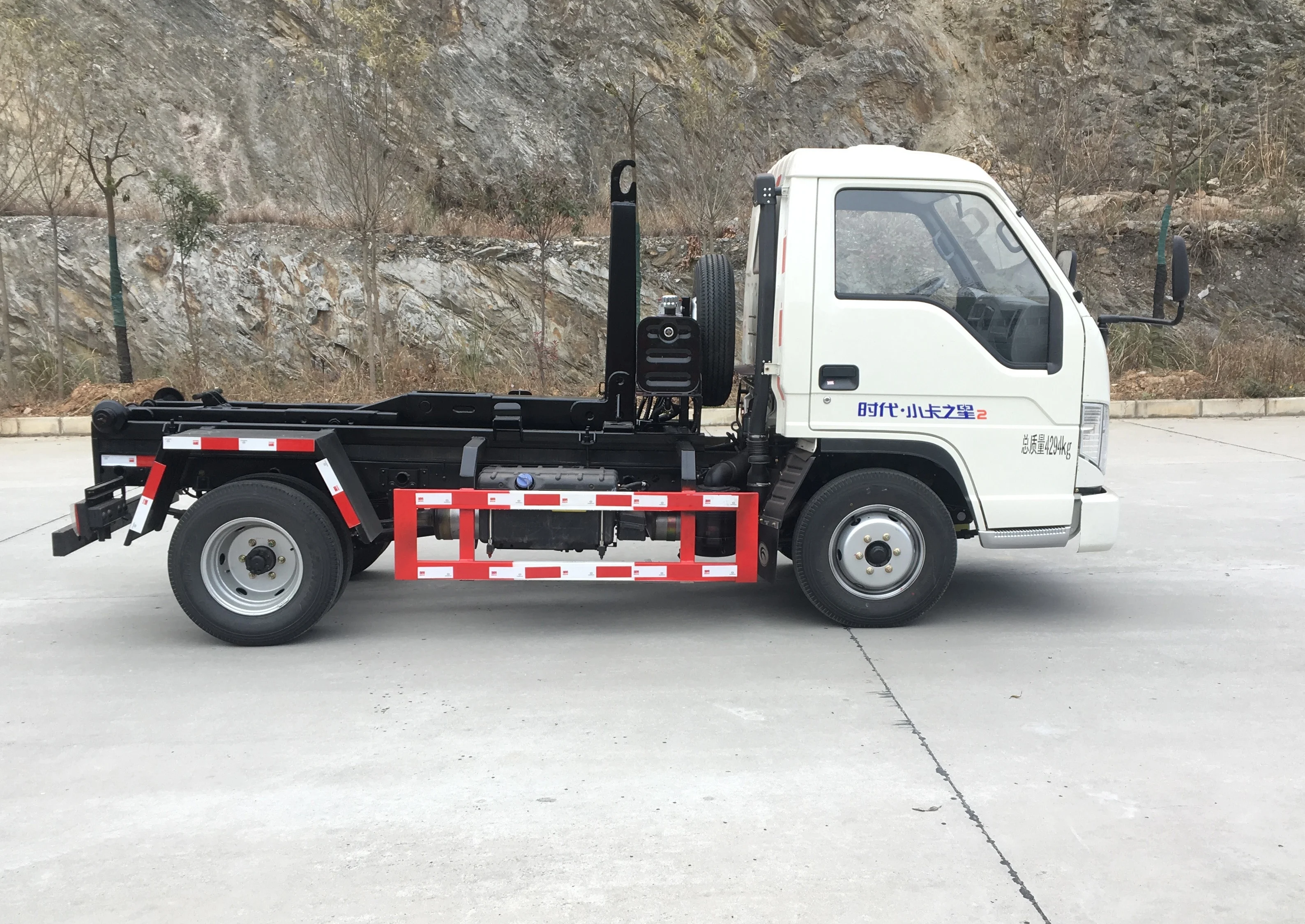 Новый малогабаритный уплотнитель для мусора Euro4 4x2 6 дюймов с крючком задней загрузки на