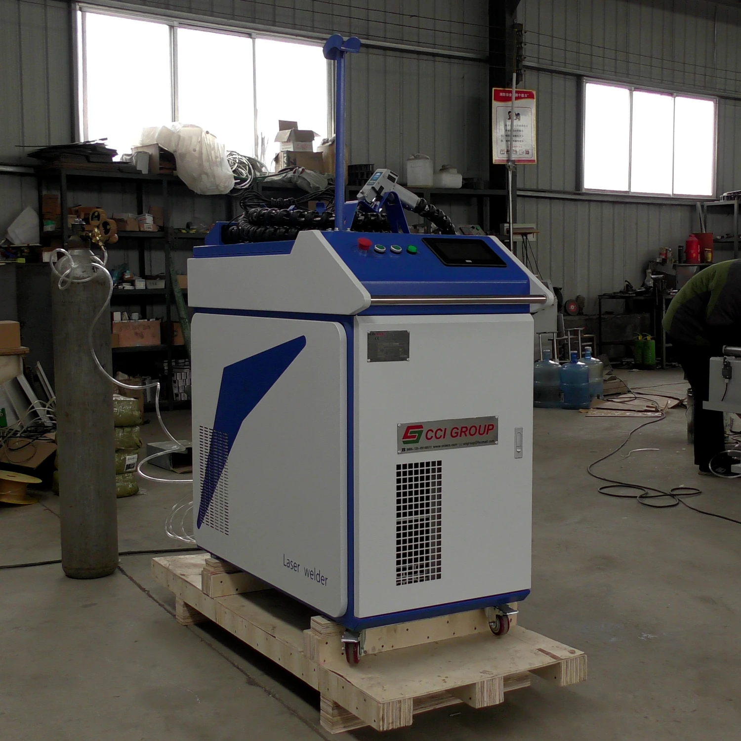 Micro 3in1 Fiber Jq Aluminum  Hand Laser Welding Machine for Panta 2000w Guangdong Engineering Stainless Steel