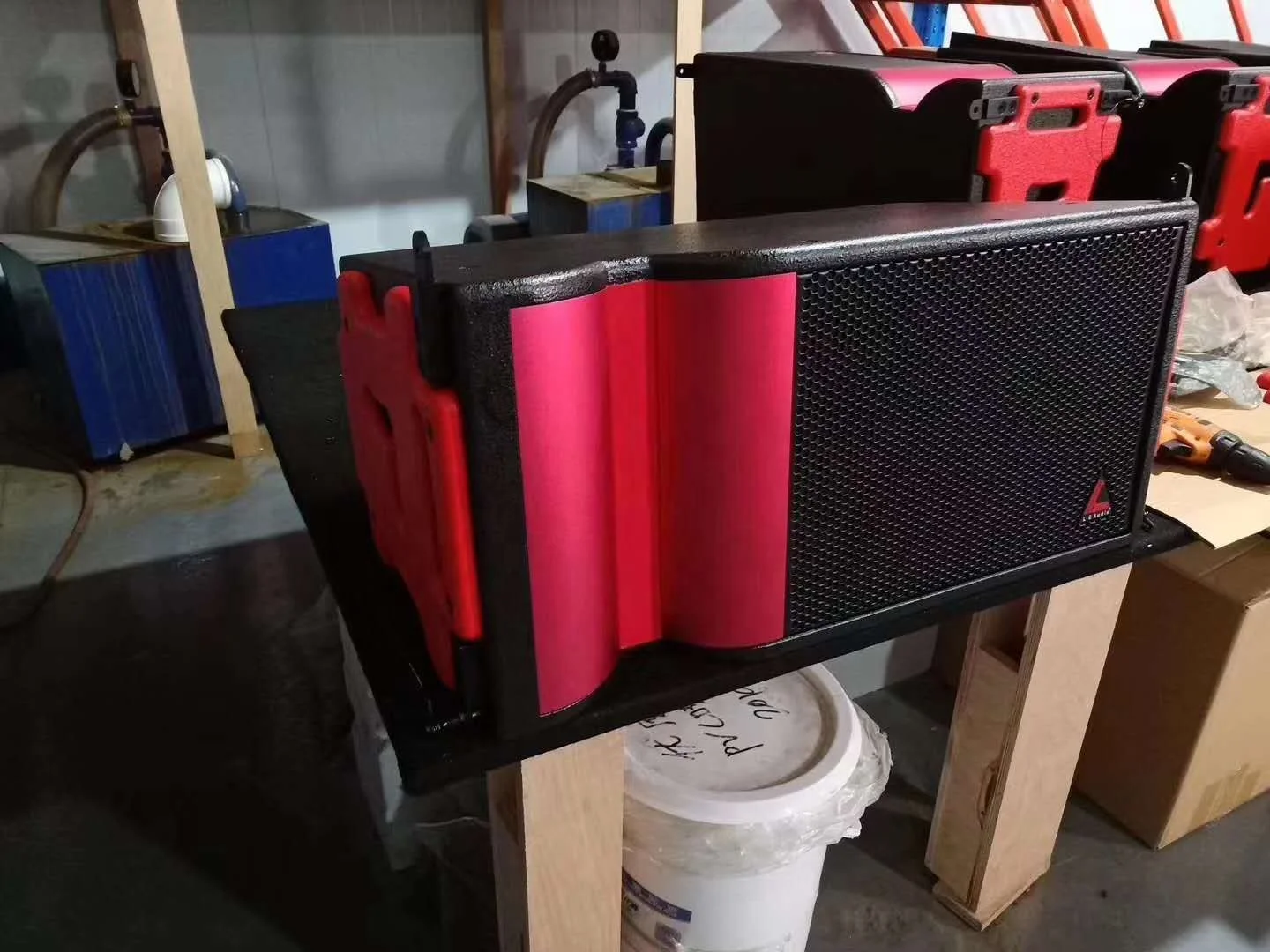 Long stroke plane wave output type Outdoor performance passive line array speaker 8+4