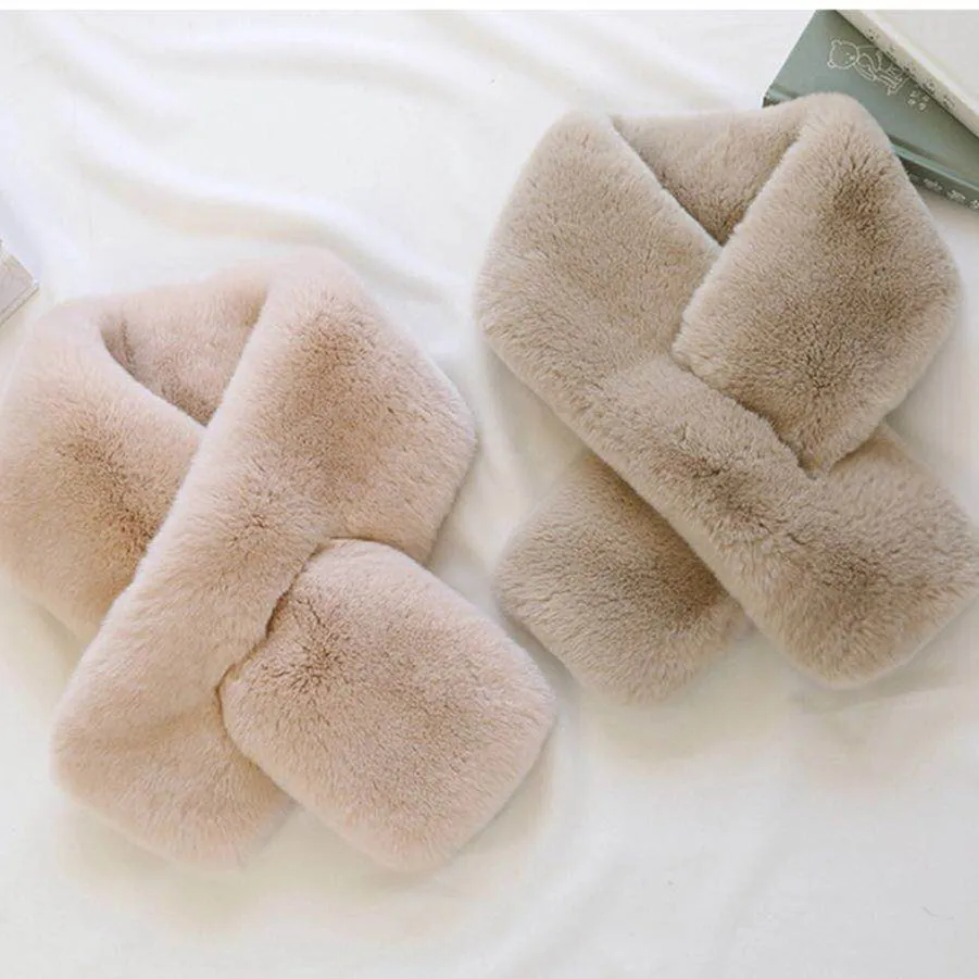 Factory sale wholesale fashion Christmas rabbit fur design woman winter scarf neck