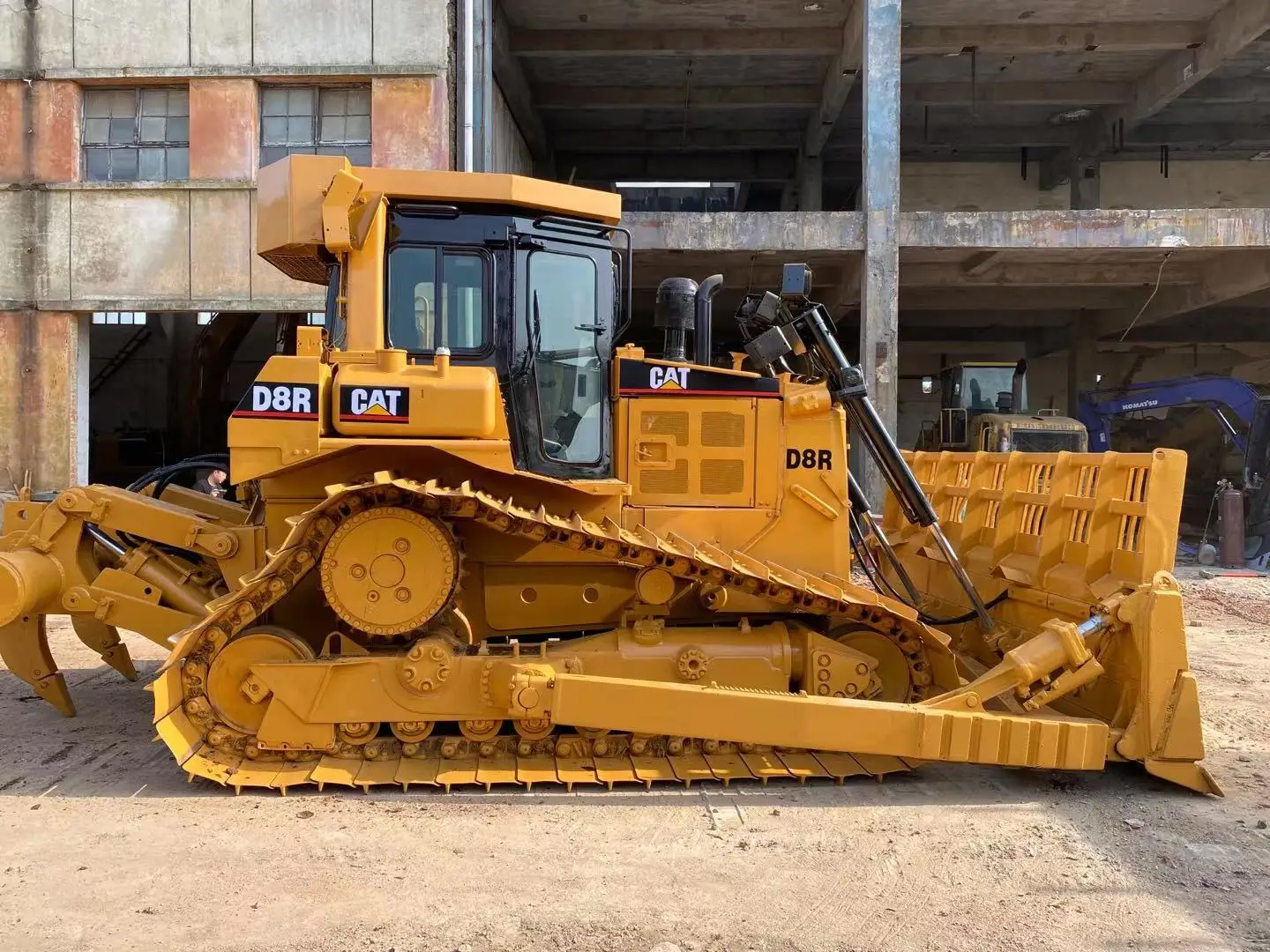 Used Cat D8R Bulldozer Secondhand Cat D8N/ D8R/ D8K /D8H in good working condition for sale