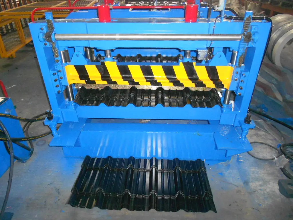 Colored Steel Corrugated Roof Tiles Sheet Roll Forming Making Machine Foor Roof