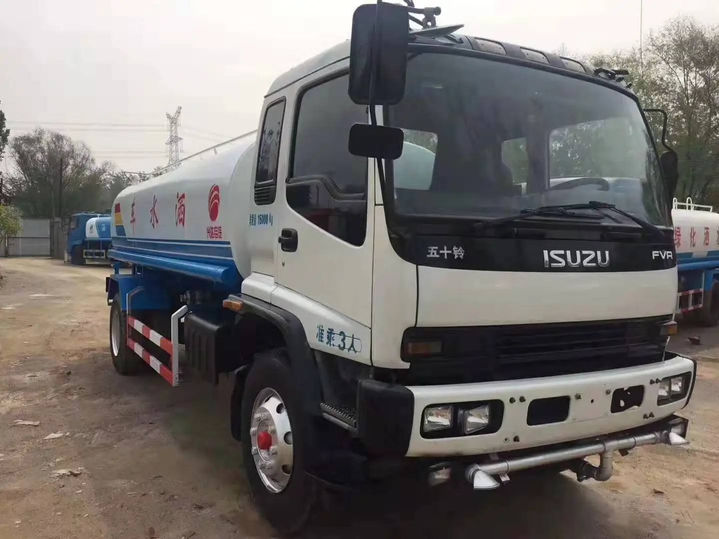 Isuzu б/у дороги спринклер для воды 2017 год 5000L 7000L Автоцистерна грузовик Лидер продаж isuzu использованной