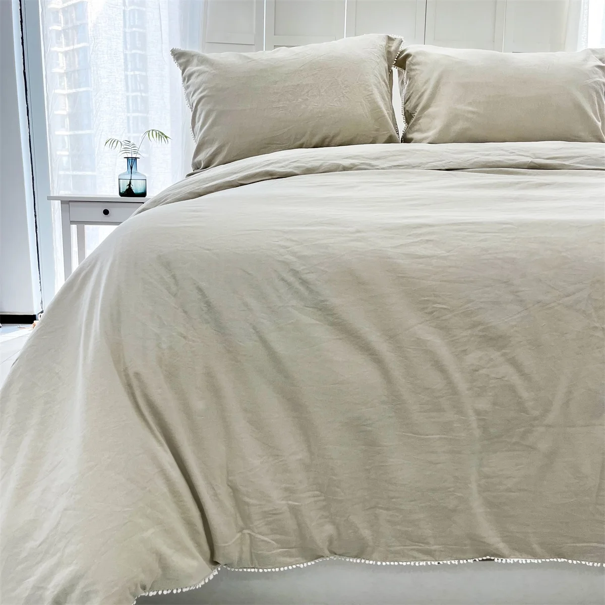 Linen cotton duvet covers wholesale king bedding set natural linen fabric white pompom trimming sheet set duvets