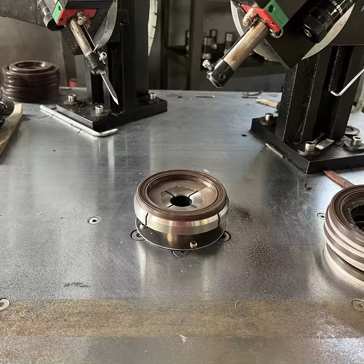 Автозапчасти 52820-45210 масляные уплотнения NBR сальник 52*112*10 5/15 5 для Hyundai HD72 78 избранных моделей HYUNDAI KIA