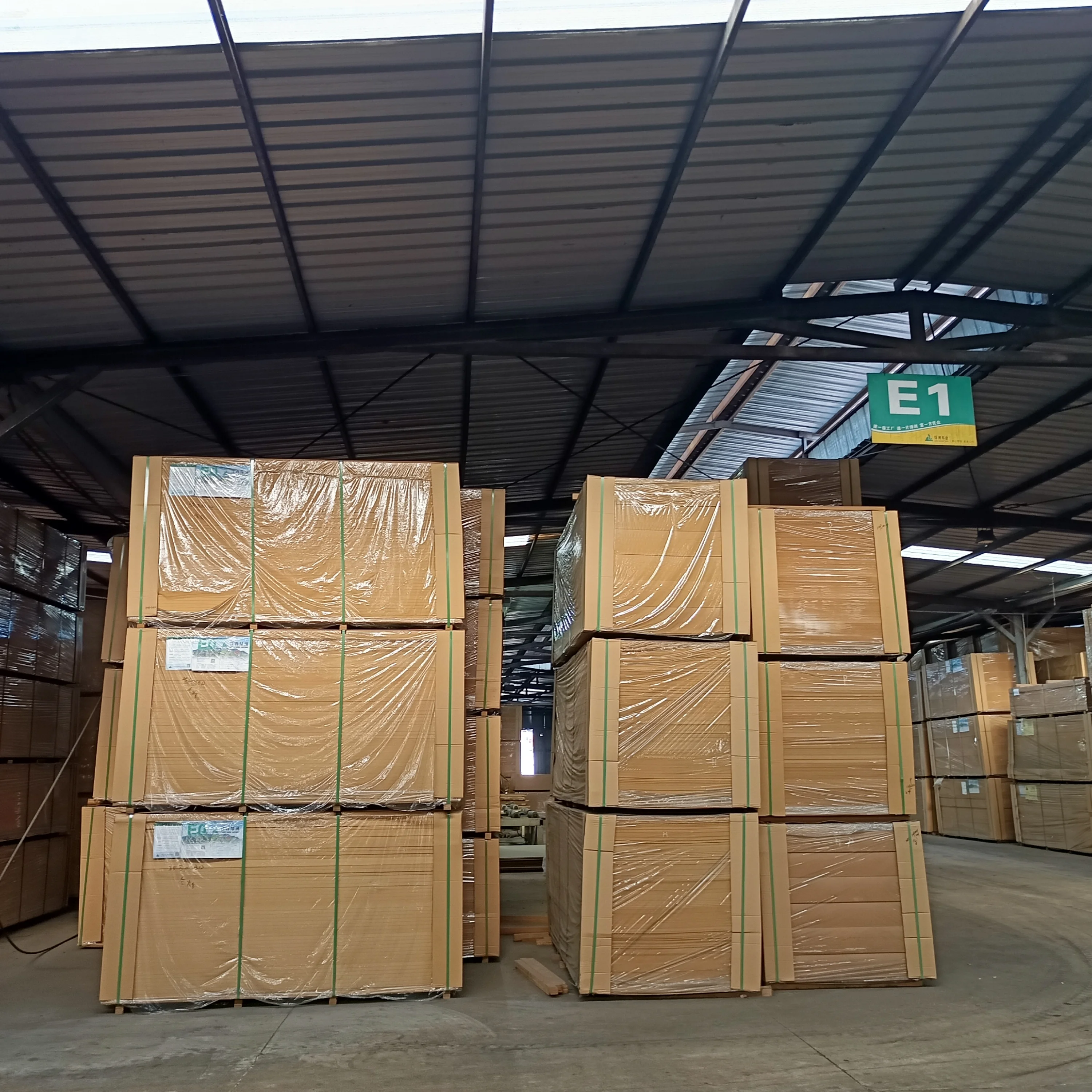 best fiberboard medium to high density Dedicated to engraving mixed wood mdf by peeling  4*8 or 4*9 high-quality