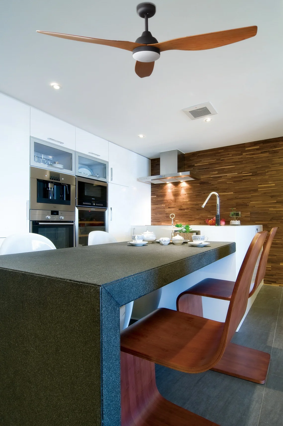 52 inch modern 3 ABS blades DC ceiling fan with LED light, remote control