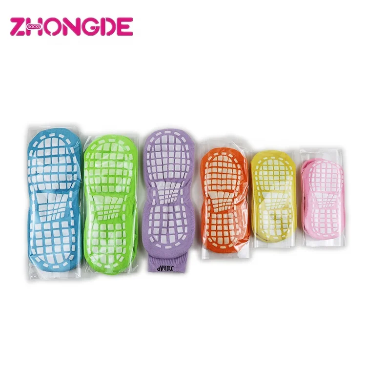 ZD003 jump trampoline grip anti slip socks in stock colorful non slip skid yoga sport
