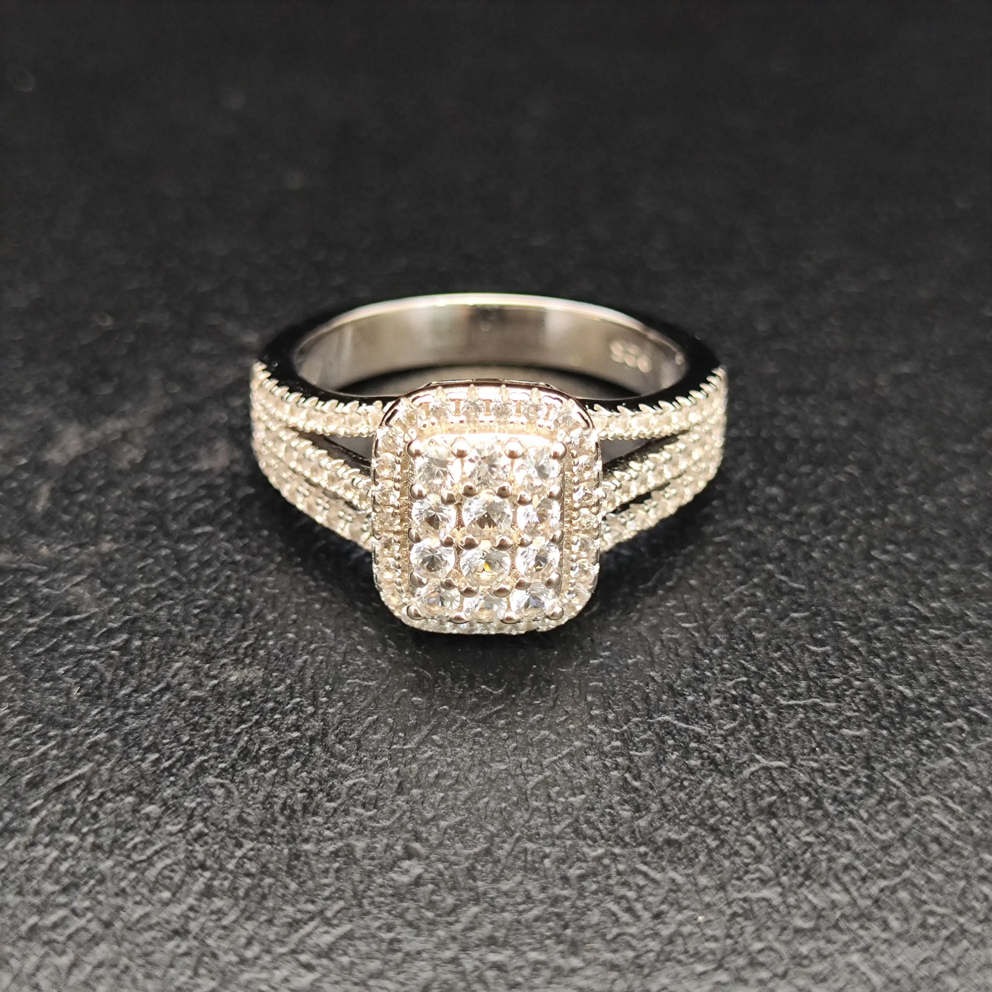 Engagement Ring Sapphire Rings Jewelry with Lab Grown Diamond 925 Sterling Silver Custom Rectangular Shape White Vintage CN;GUA