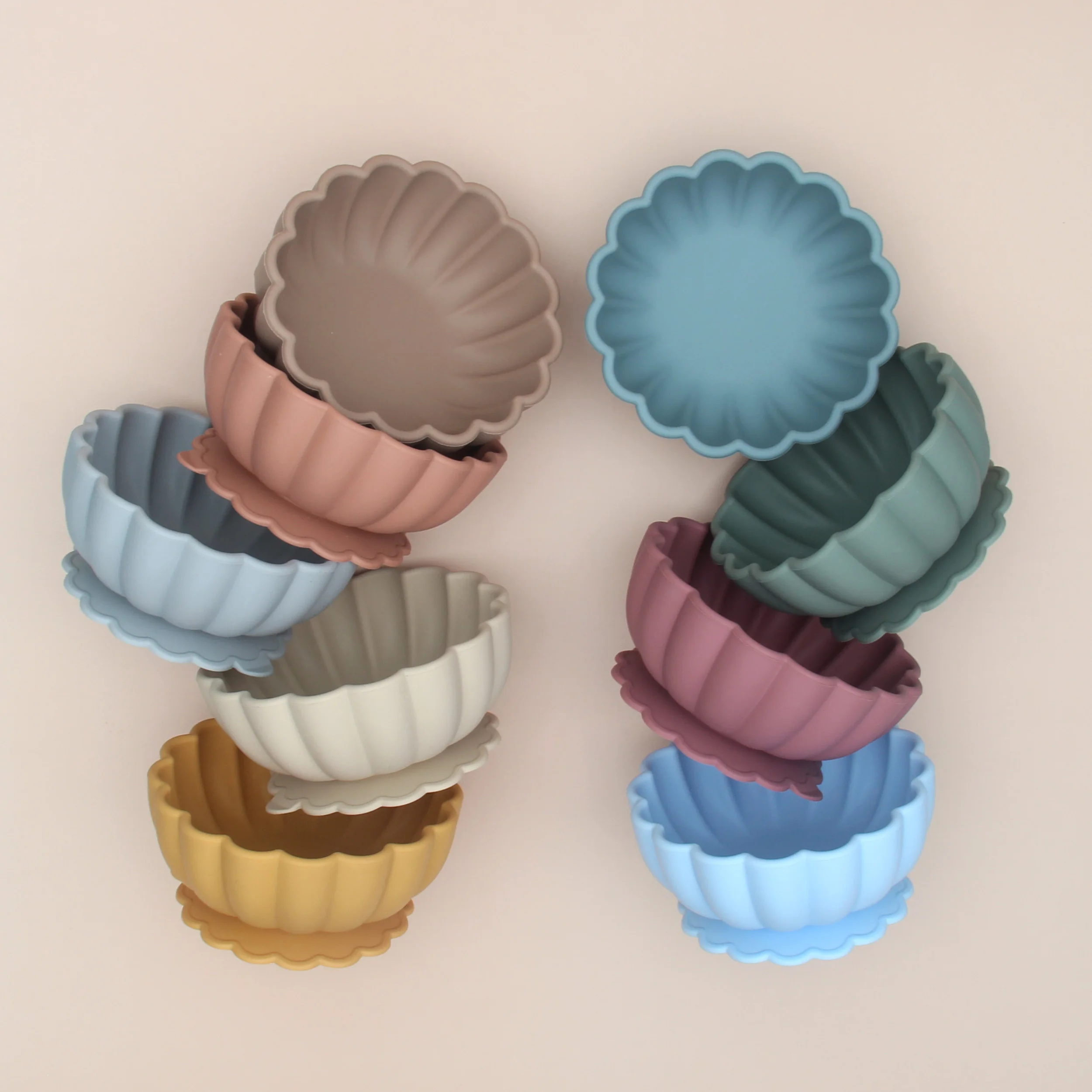 New Design Food Grade Kids Eating Babies Cuenco De Silicona Food Feeding Baby Silicone Pumpkin Shaped Suction Bowls