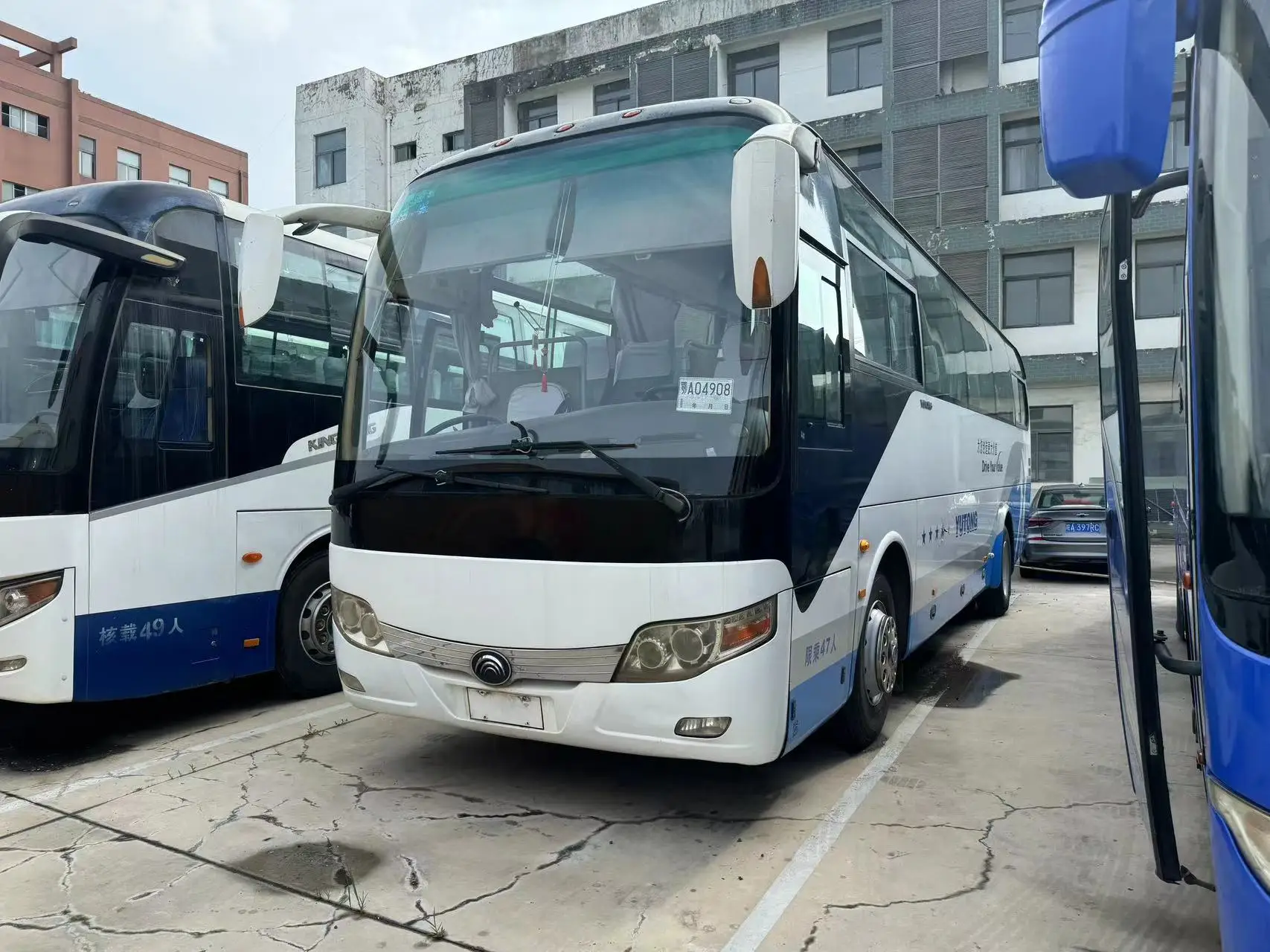 Дизельный двигатель ZK6107 47 мест YC 245 л.с. ручной высокоскоростной автобус 100 км/ч