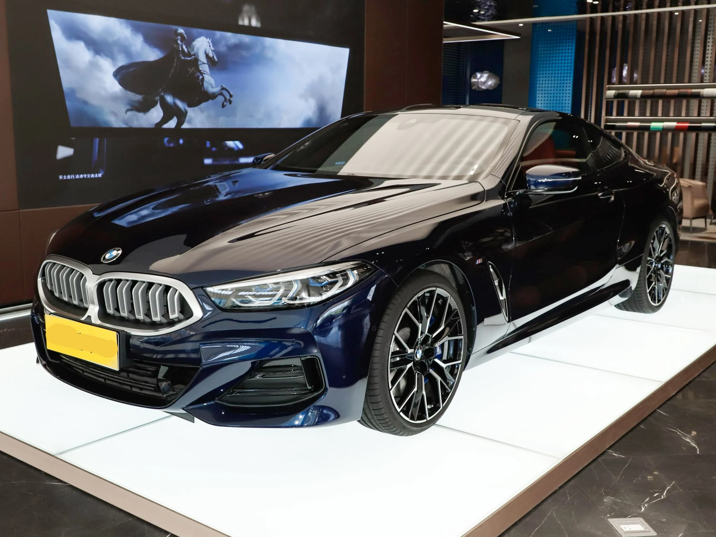 2019 BMW 8 Series Sedan/off-road Vehicle R18 Metal Cheap Used Car Ready Ship Automatic Gearbox All-wheel Turbo Leather Dark LED