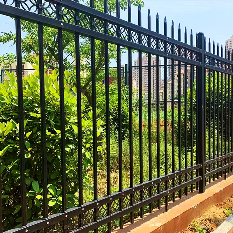 High Quality Low-Priced Wrought Iron Coated Steel Metal Garden Fence for Gate and Farm Fence Made in China for Home Security