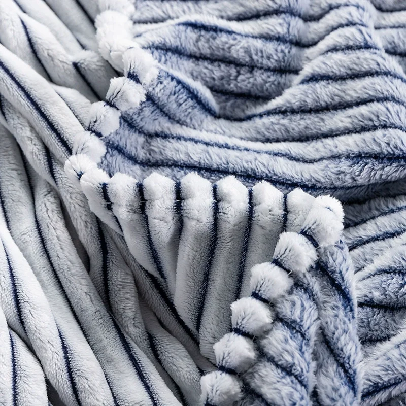 Wholesale designer Lightweight Black and White Warm striped throw blanket plush baby sofa blanket