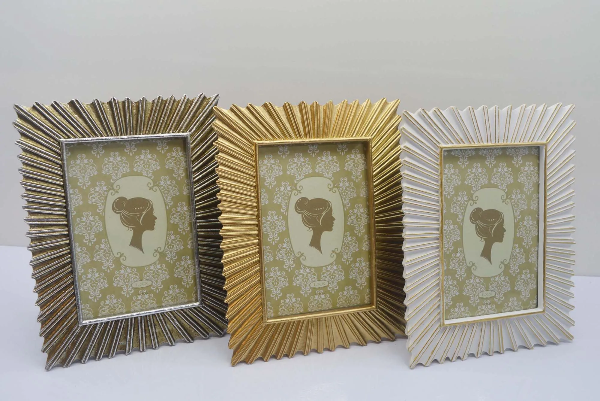 Good price baroque style resin photoframe polyresin photo picture frame