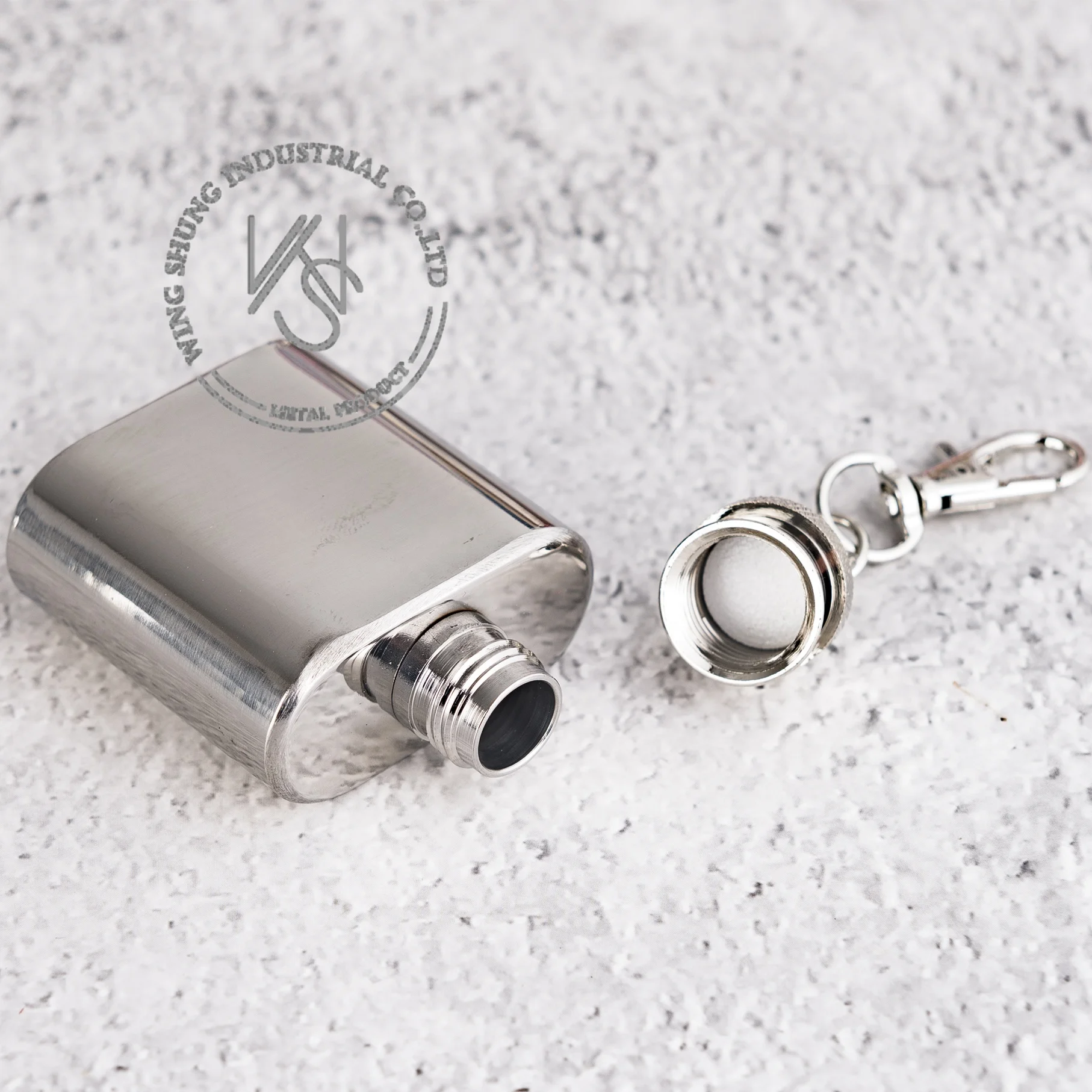 Хит продаж, стандартный дизайн, серебряный цвет, маленький мини-брелок, 1 унция, фляжка для бедер