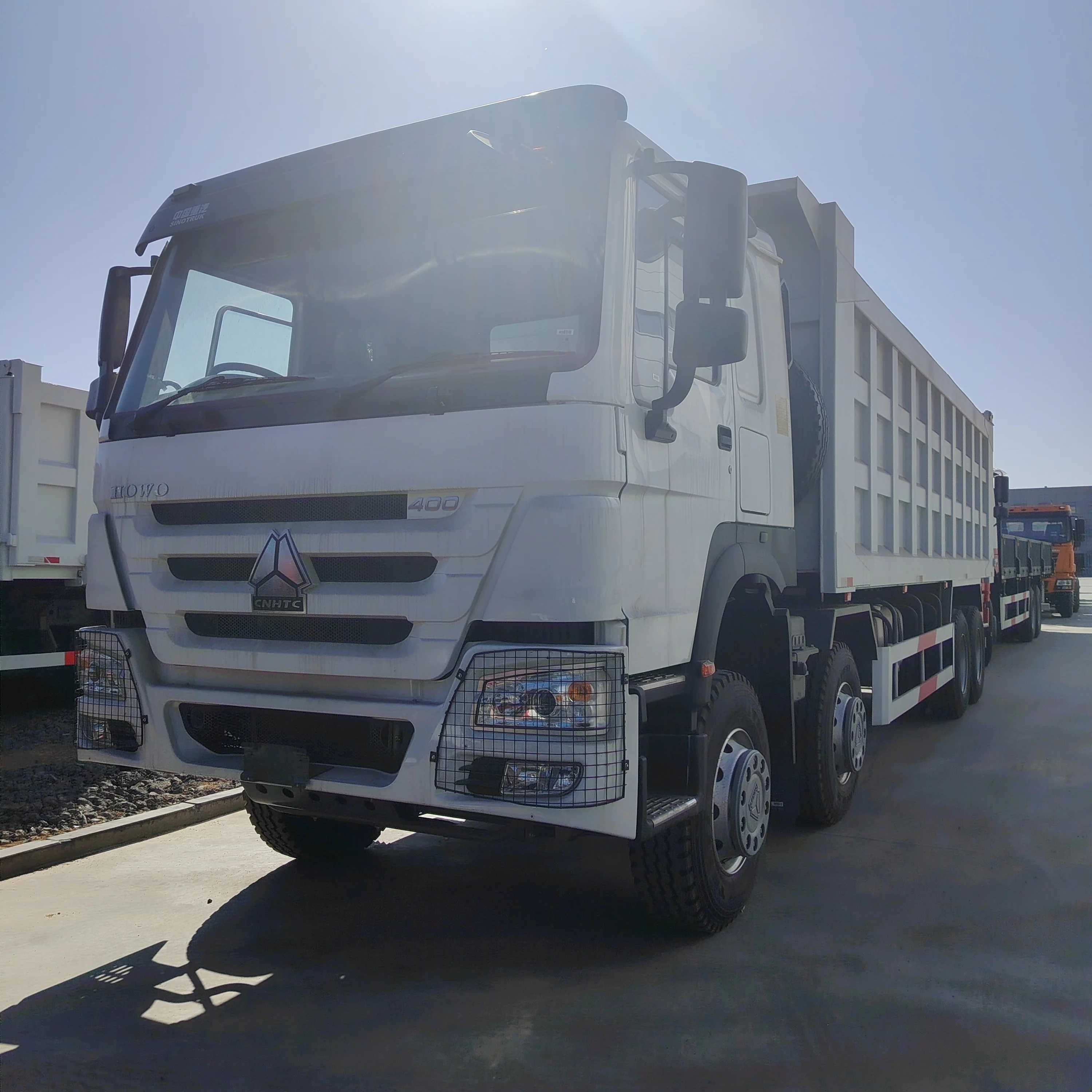 Sinotruk 8x4 howo Heavy Duty Euro3 emission 400hp new Mining tipper dump truck for hot sale