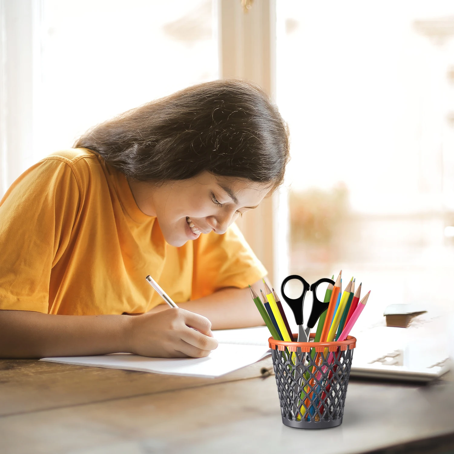 Home Decoration Modern Luxury Funny Morden Mesh Round Desktop Storage Series Stationery Organizer Pen Holder