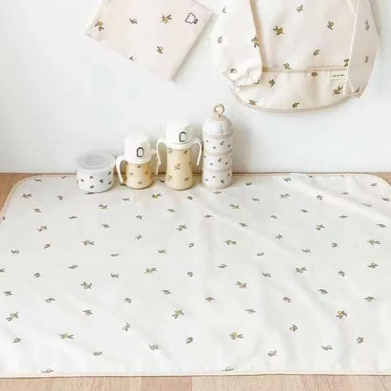 New Baby Mattress Bear Print Urinary Mat Casual waterproof Newborn Mattress washable Infant Mat