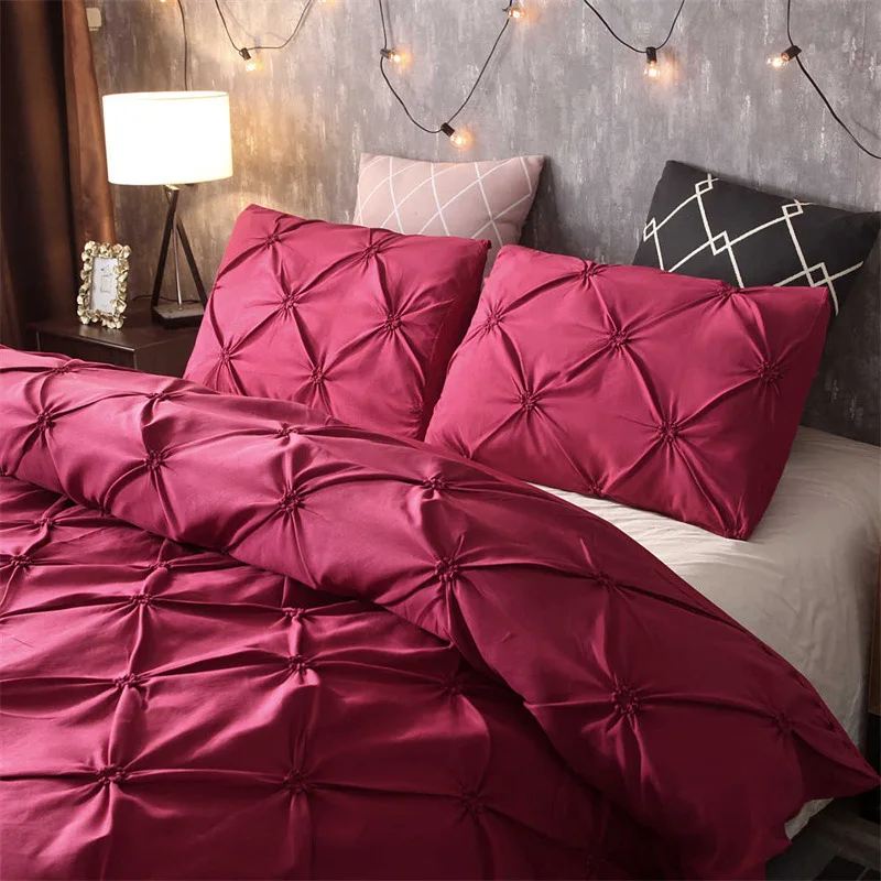 100% Polyester Pinch Pleat Red 3pcs Luxury Quilt Covers With Pillowcases Wine Red Comfort Quilt Bedding Set