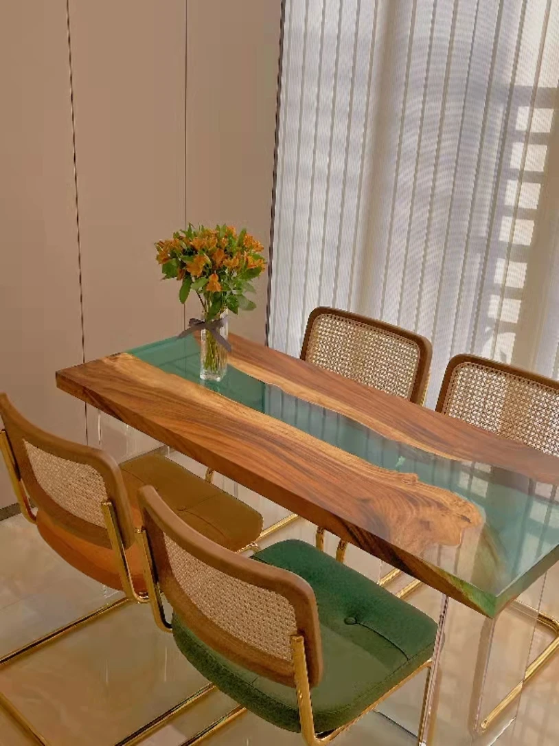 Luxury Solidwood Revier Resin Design  Customized Dining Table Solid Walnut Wood Ocean Epoxy Resin Coffee Table