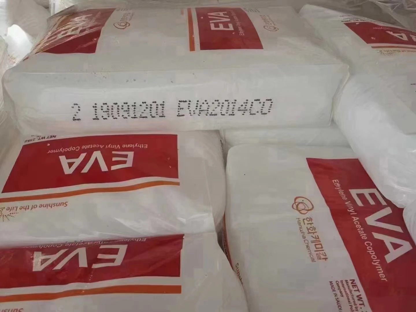 EVA, 18% Грануляция, производитель ЭВА-составных пенообразных гранул для вспенивания подошвы и литья под давлением