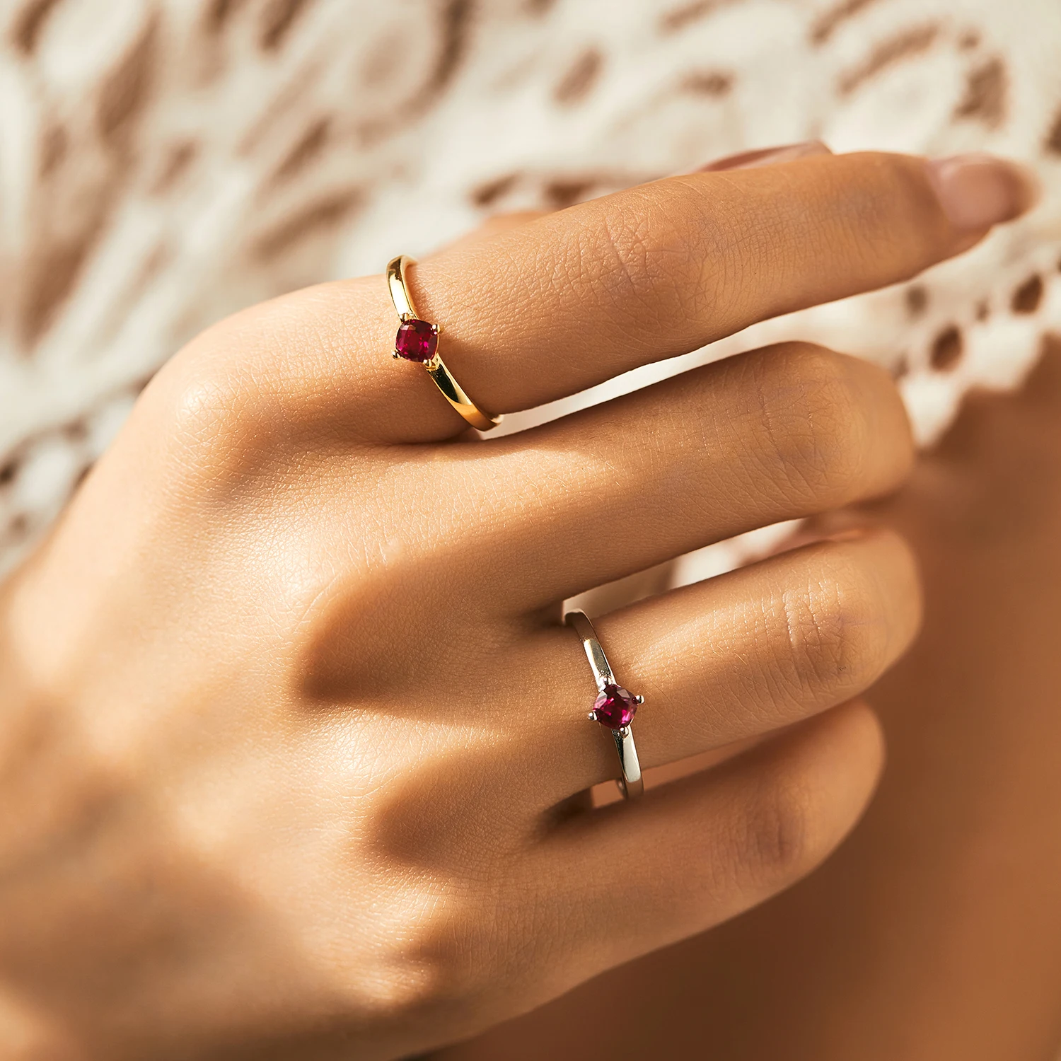 925 Sterling Silver Pigeon Blood Red Zircon Finger Rings For Women White Gold Plated Chic Stackable Rings Fine Jewelry