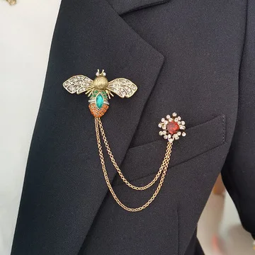 2021 ins top selling brooch wholesale custom Female bee chain retro brooch