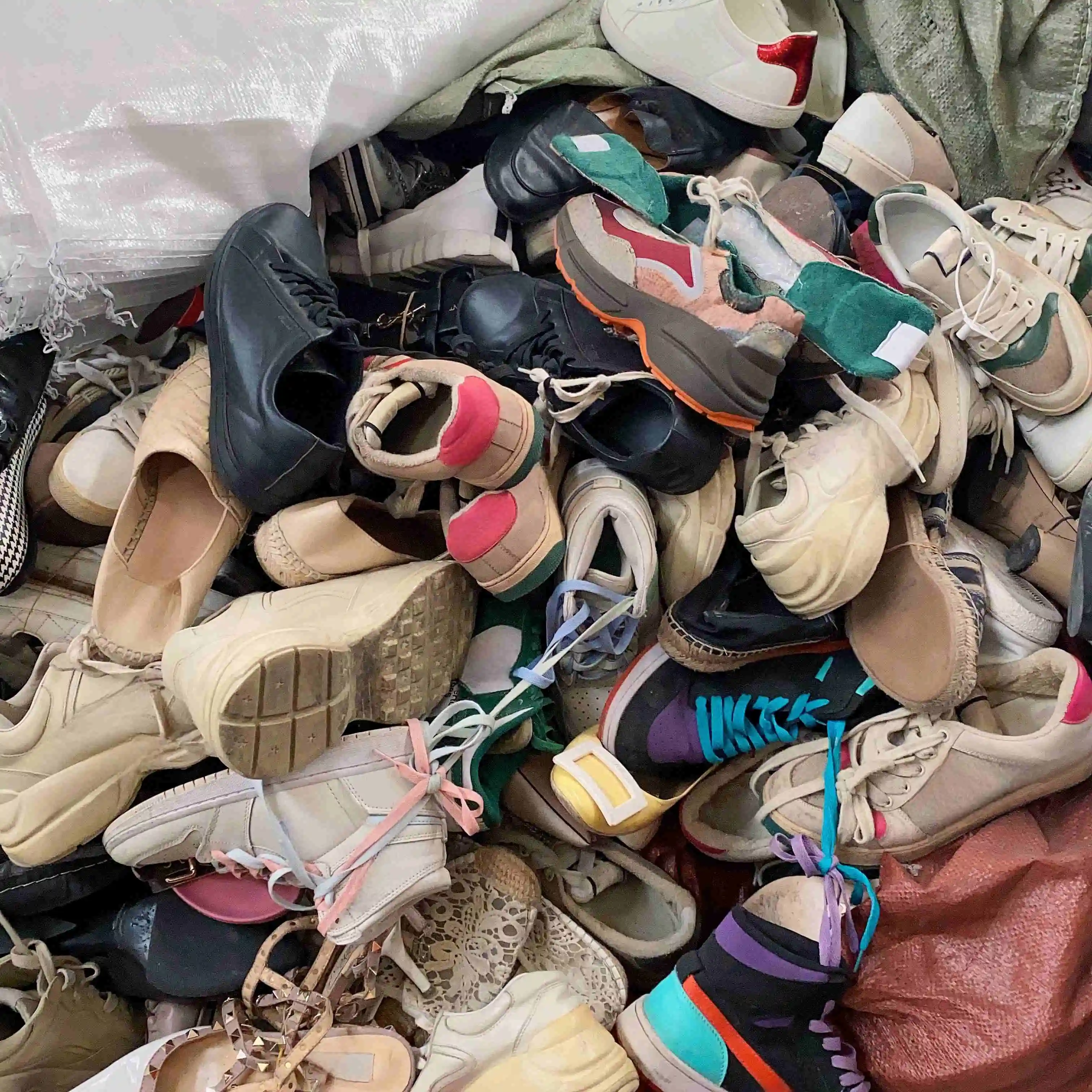 Used Italian branded Shoes second-hand men and women shoes Fashion bale box International brand Luxury shoes