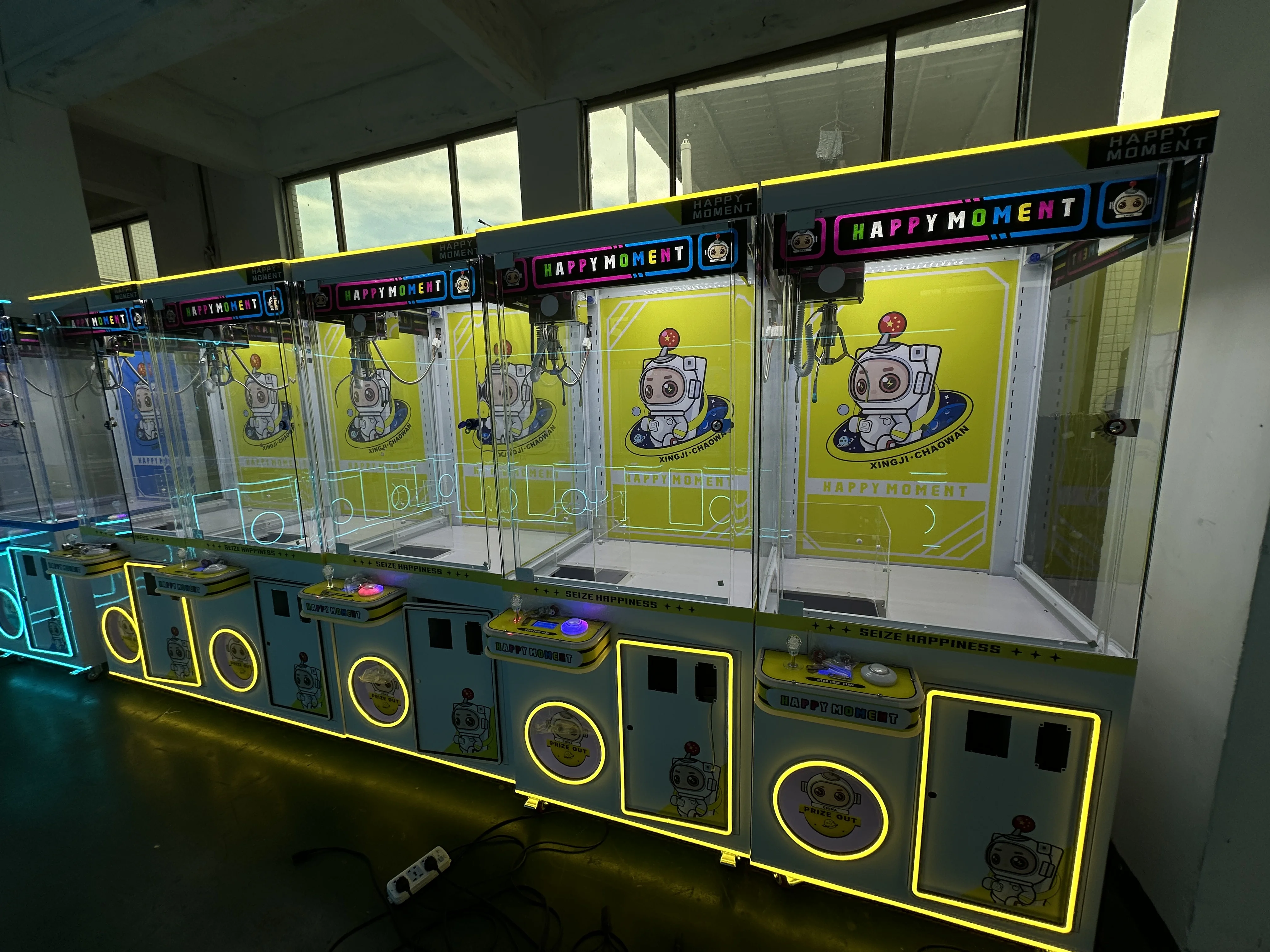 1 Player gift doll machine selling Canadian wool hanging claw machine wholesale custom banknote operated doll machine