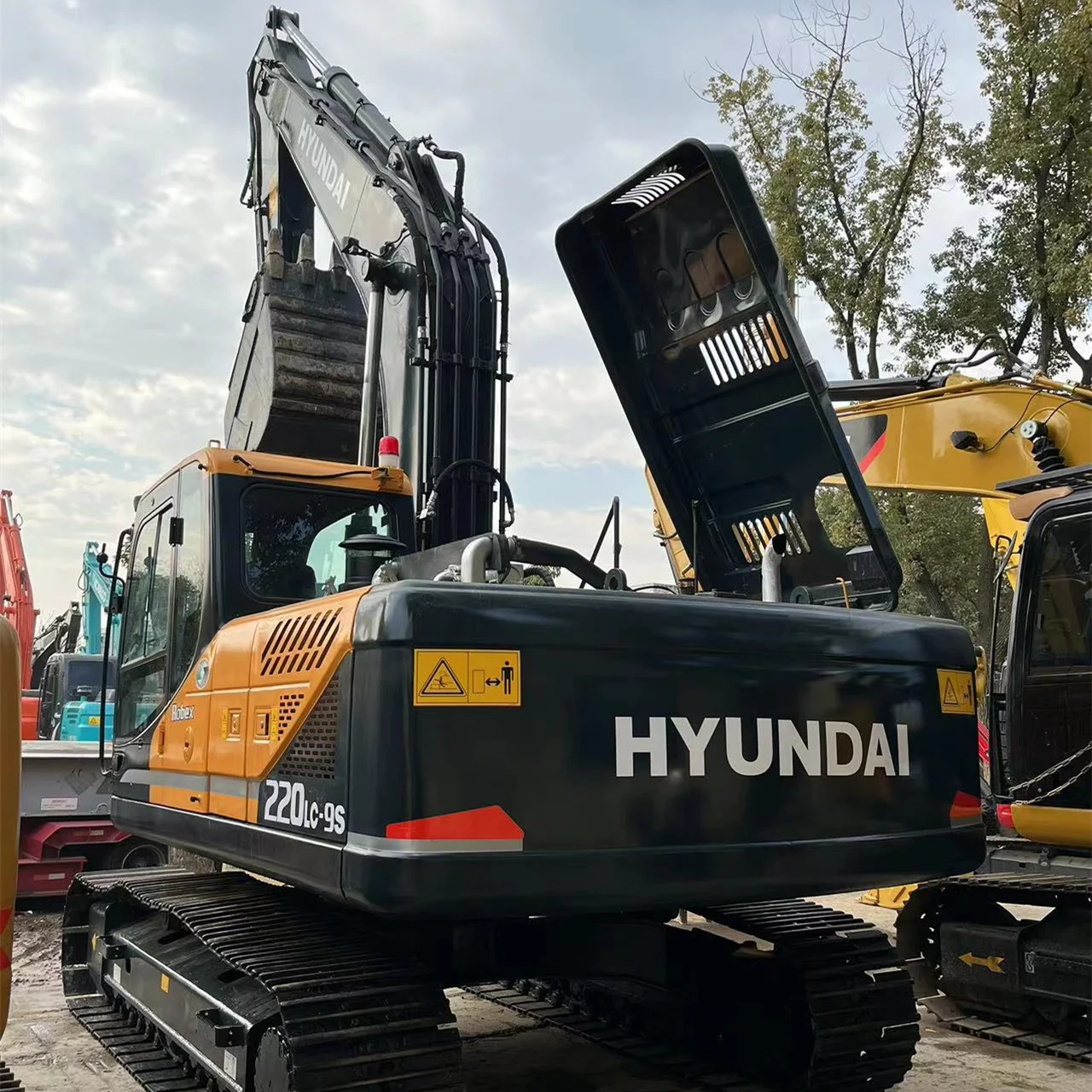 Мульти Hyundai 220LC-9S корейский экскаватор-упрощенный двигатель машина для строительного оборудования используется 220/210 техника