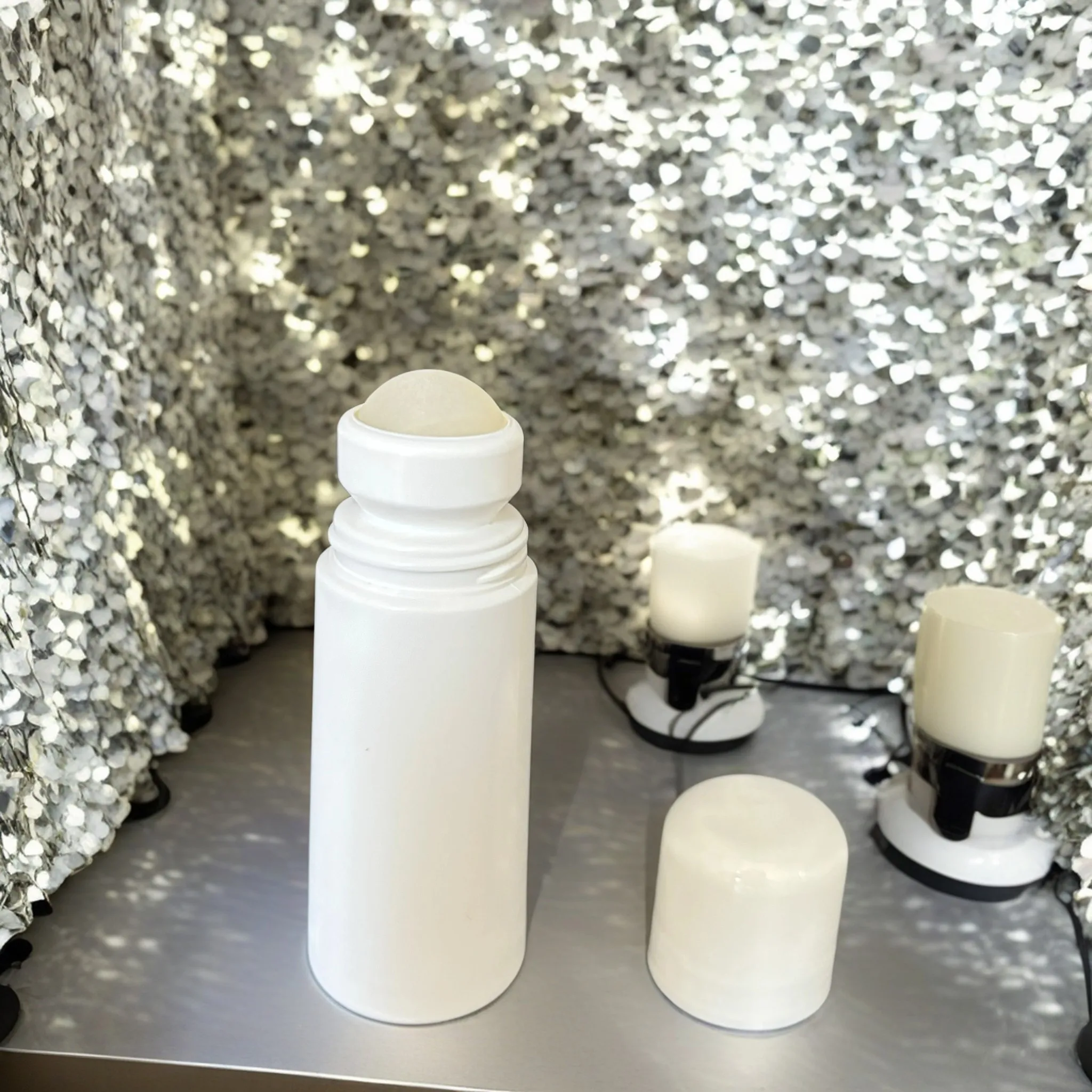 Wholesale Plastic 20 30 50 60 80ml Empty Stick Deodorant Roll on Bottle 50ml Roller Container with Plastic Roller Ball