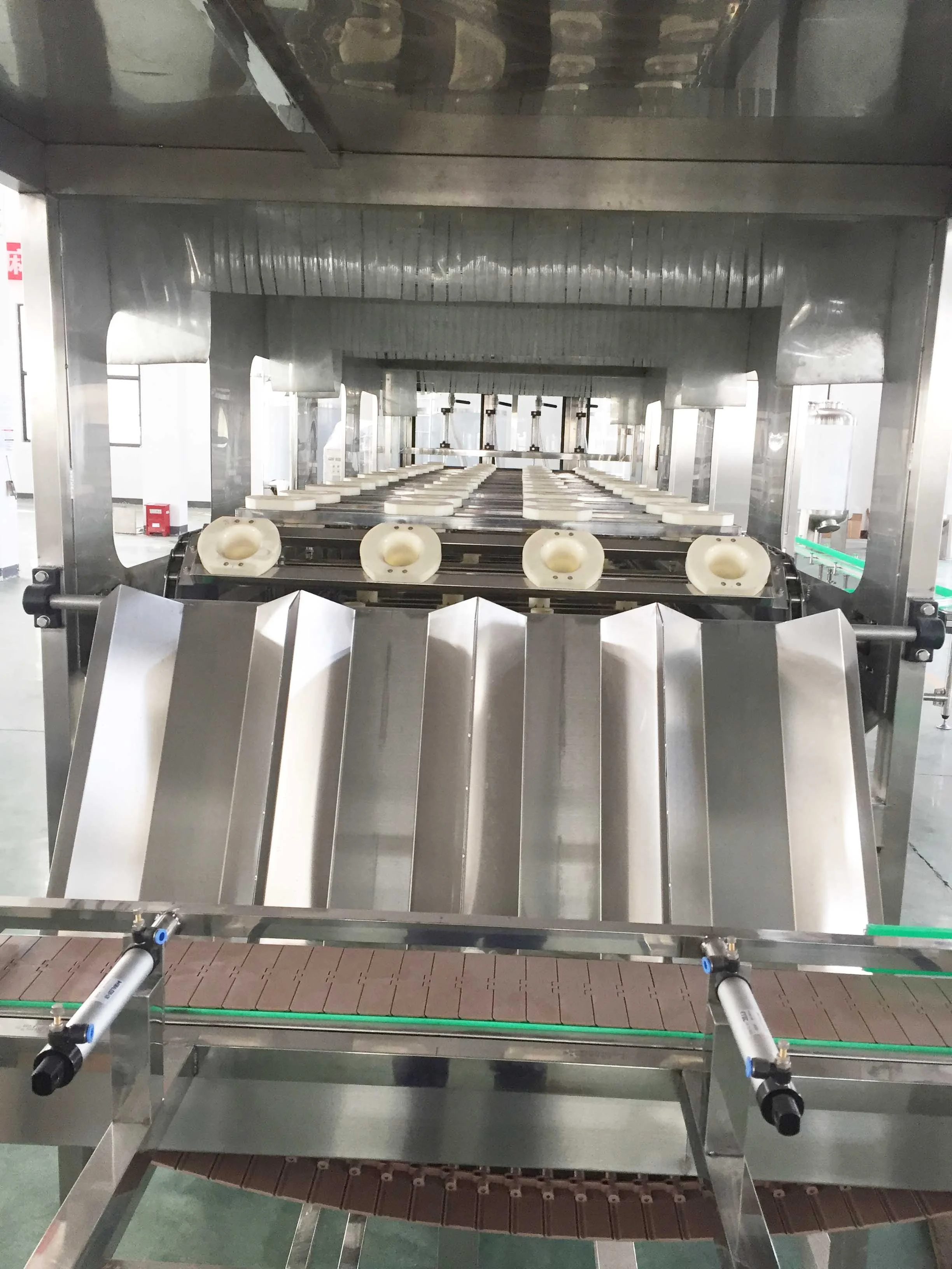 Automatic 3 in 1 19L /20L barreled Bottle 3 Gallon 5 Gallon  water bottling/filling machine 600BPH 300BPH