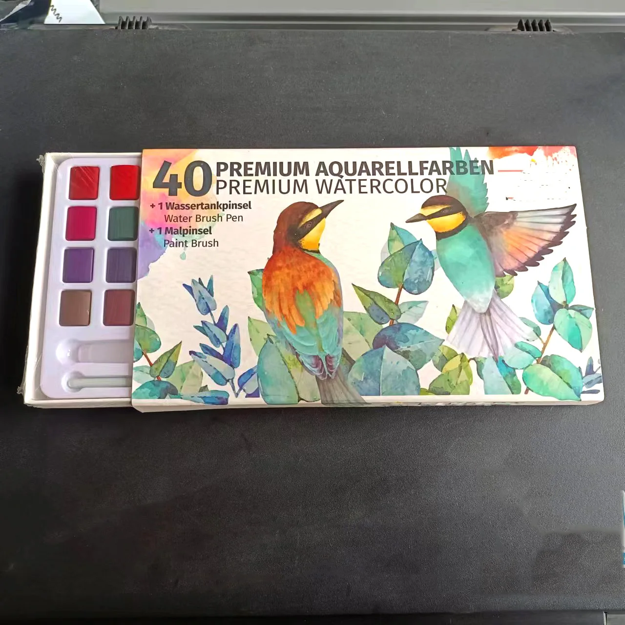 Bright and rich color 40color solid watercolor paint set with two brush pen