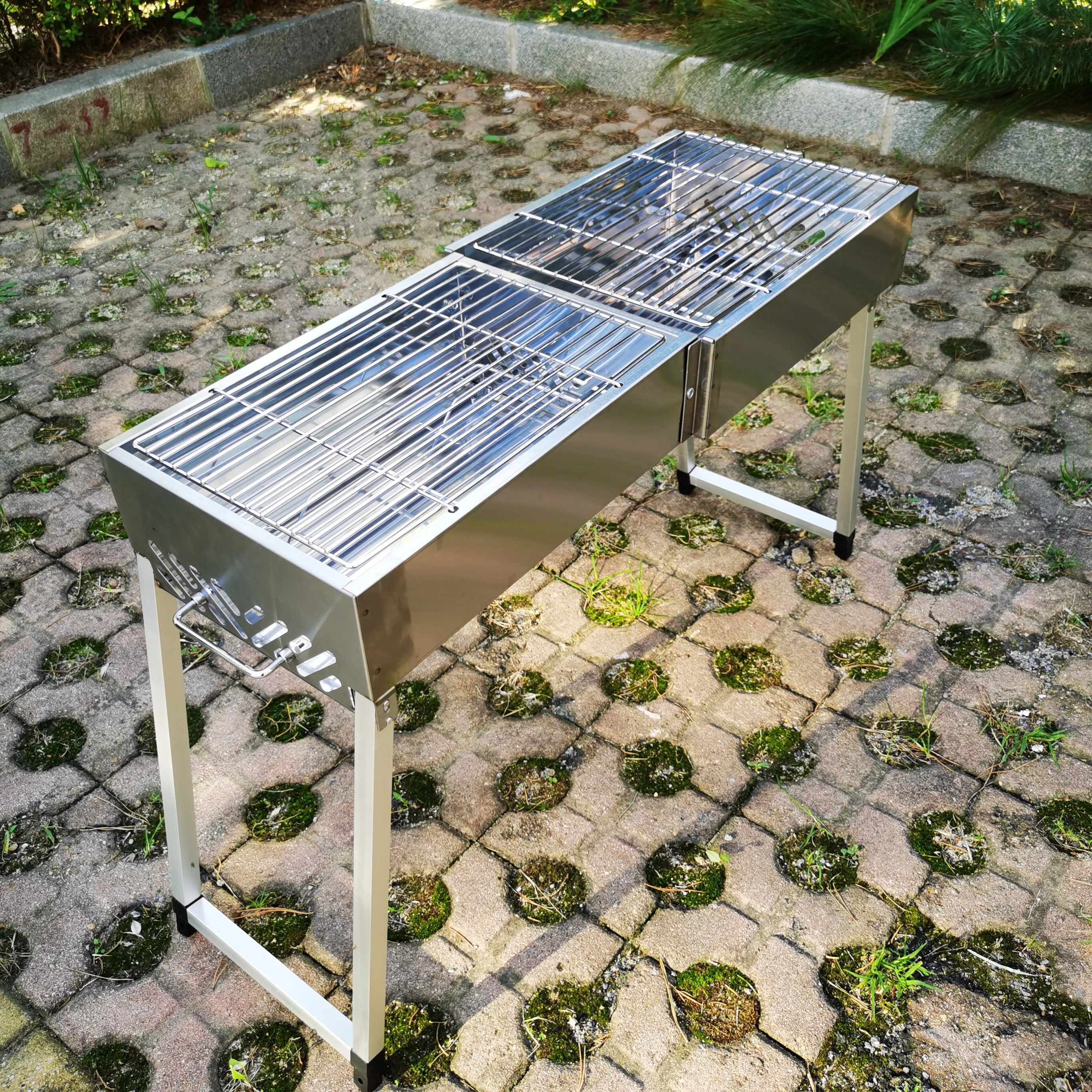 Easily Assembled BBQ Grills BBQ Cast Iron Grill Yakitory Machine