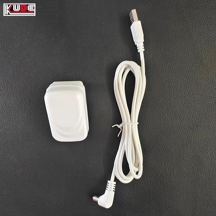 1.5 meter white charging USB cable