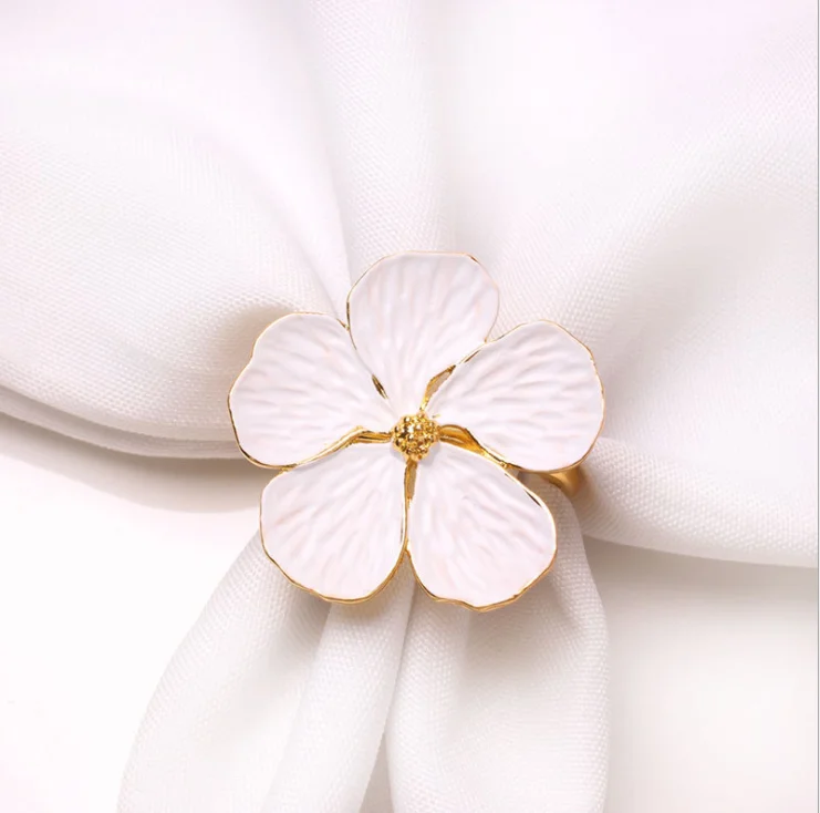 Western Restaurant White Flowers European Plum Blossom Napkin Storage Luxury Metal Napkin Ring