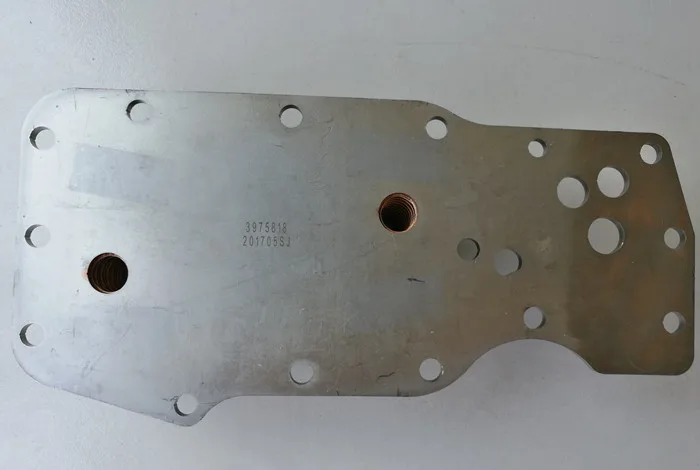 ISDe6 engine oil cooler core 3975818