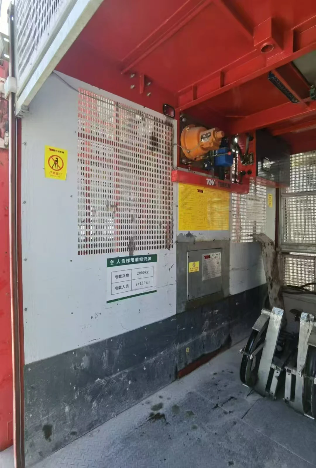 Sc200 Construction Hoist Building Elevator OEM Available