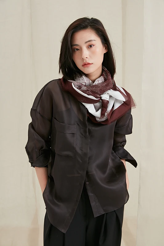 Custom 100*100cm Digital Printing 100% Silk Scarf Custom Ladies Women Designer Inspired