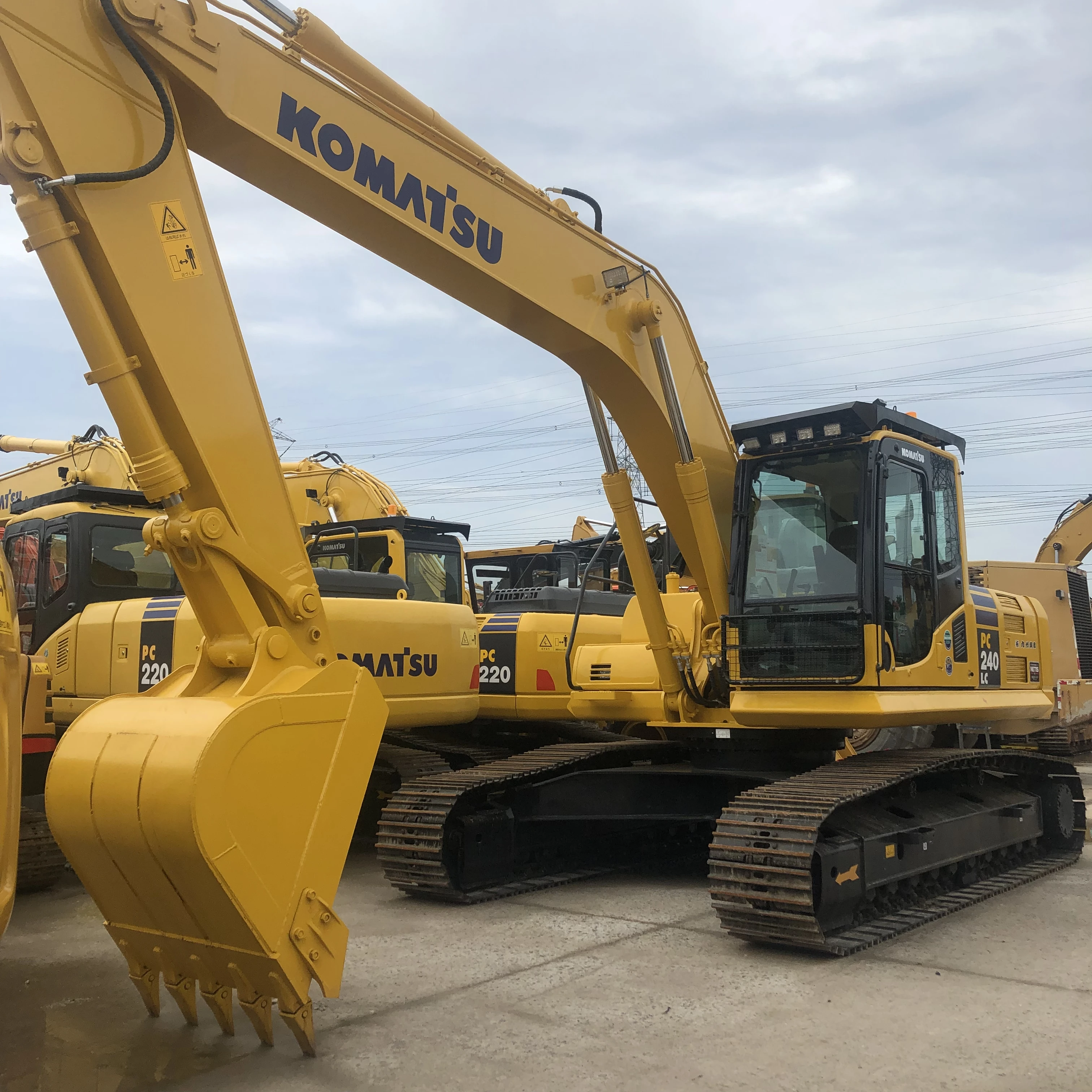 Good Performance Komatsu Construction Machinery 24 Tons Used Excavator KOMATSU PC240 used Original Japan Excavator for sale